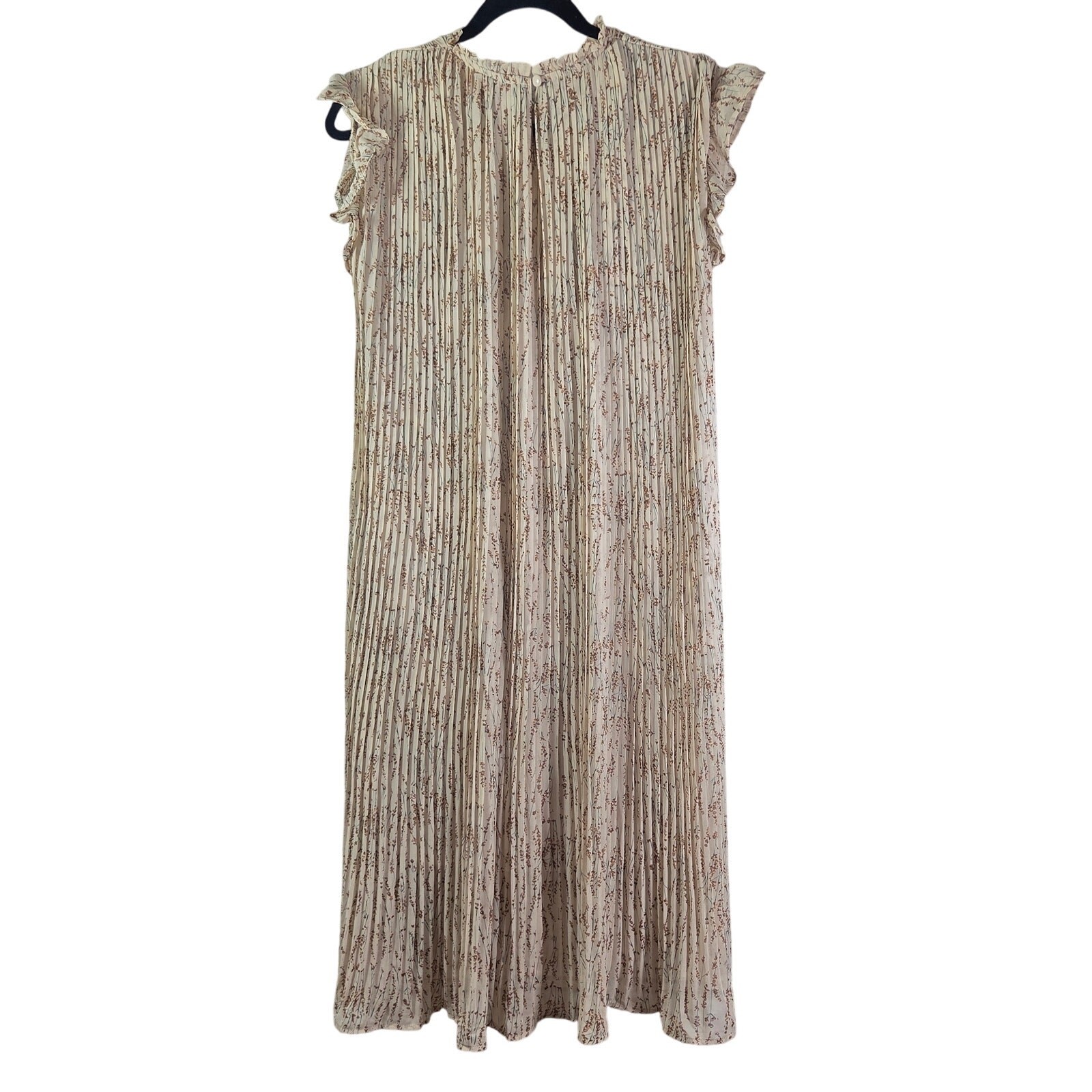 Saving Paige pleated ruffle sleeve knee length neutral floral dress Size medium