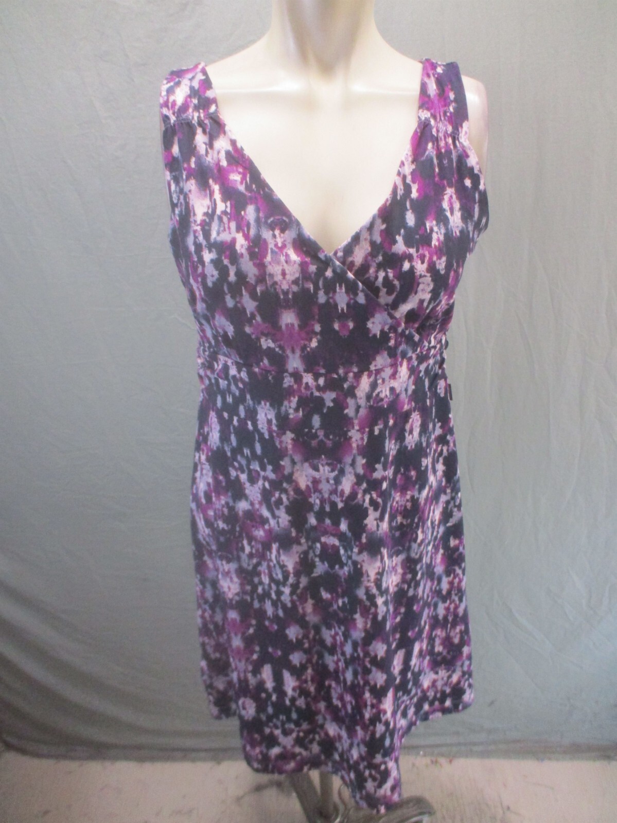 Eddie Bauer Size M Womens Purple Surplice Sleeveless Slim A-Line Midi Dress 847