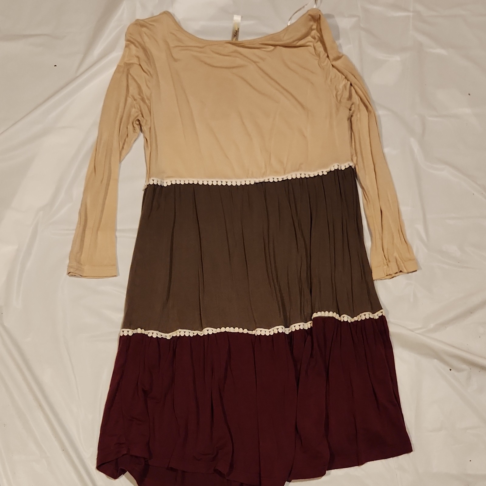 Andrée by Unit Beige Brown Burgundy Colorblock Ruffle Maxi Dress Women’s S