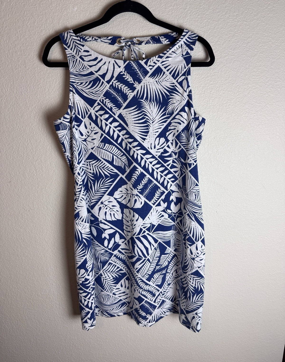 Tommy Bahama L/G Blue White Floral V-Neck Sleeveless Short Dress Tie Grommet