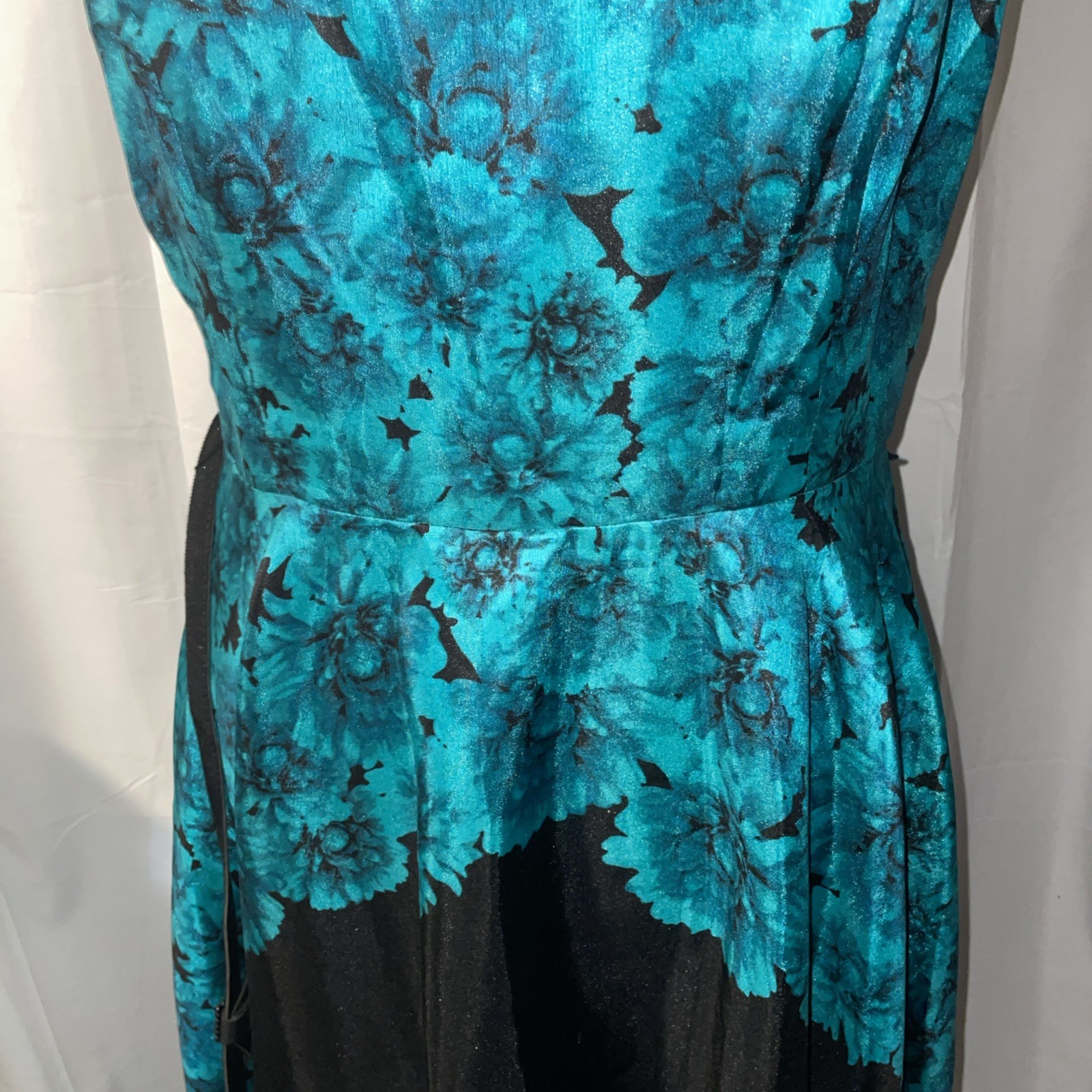 DB Established 1962 Black And Turquoise Flower Dress Size XL