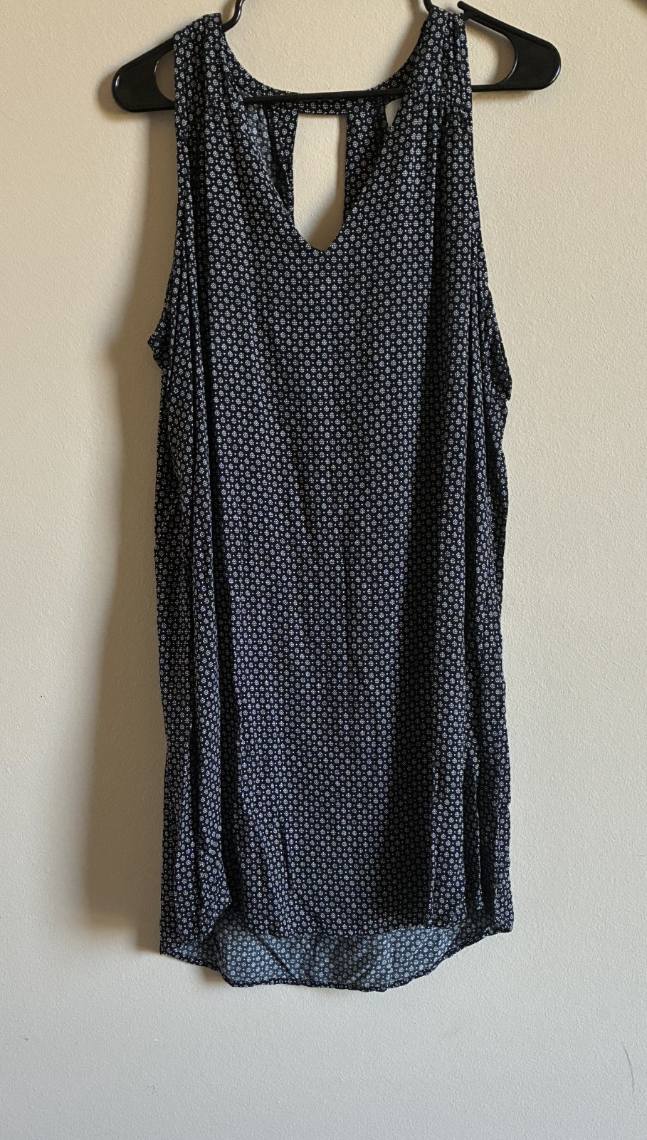 Old Navy XL Knee-Length Dress; Sleeveless; Slip-on; Black with White Flowers