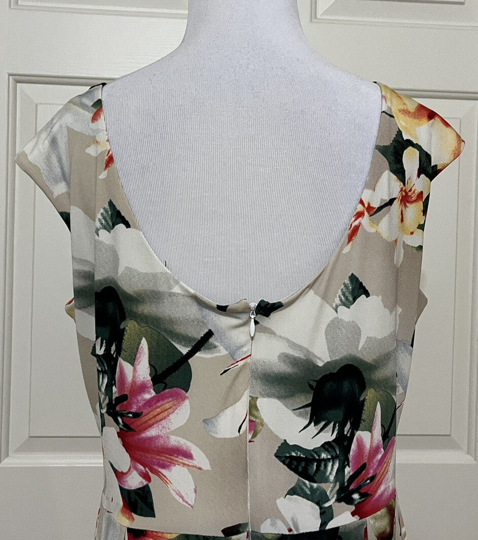 Tiana B size 12 beige red green white floral sleeveless A-line dress women’s