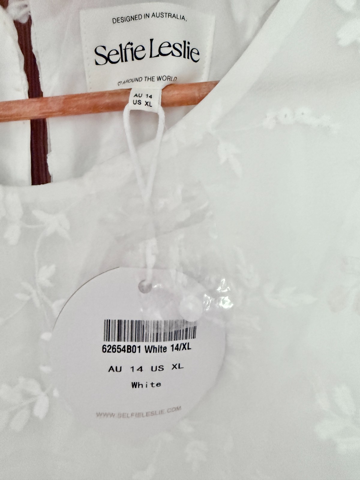 Selfie Leslie NWT Leona White Lace Floral Embroidered Frill Trim Dress size XL