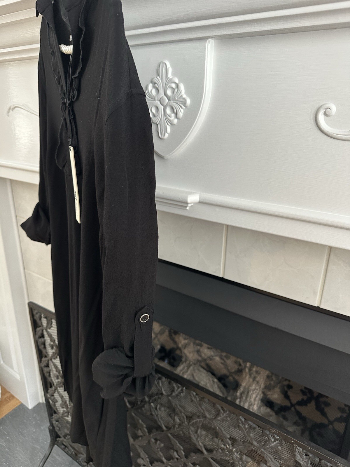 NWT KUT FROM THE KLOTH Sutton black DRESS button tab sleeves sz 6
