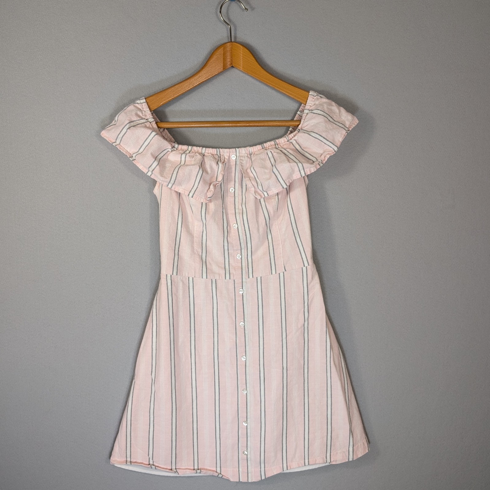 Hollister Light Pink Striped Size-S Off Shoulder Smocked Back Dress Preppy