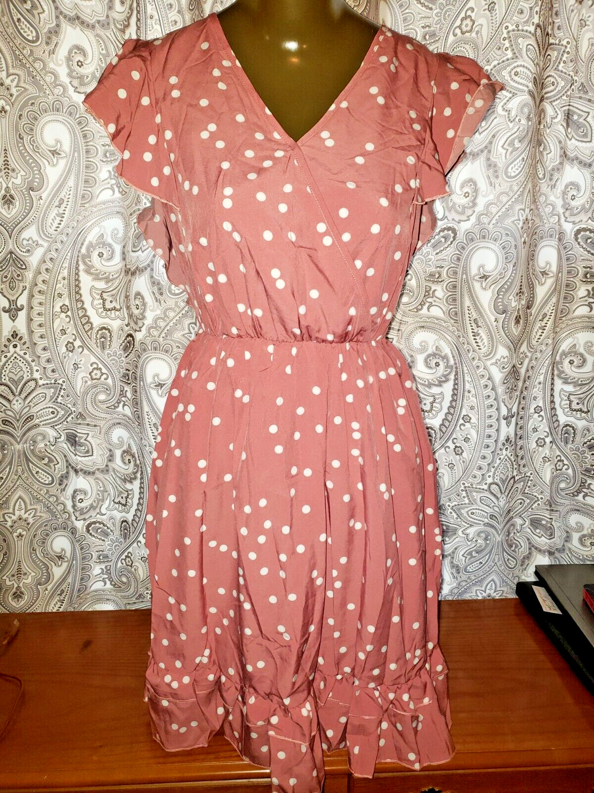 Pat Pat Womens Feminine Polka Dot Dress With tie belt Flutter Sleeve size Small