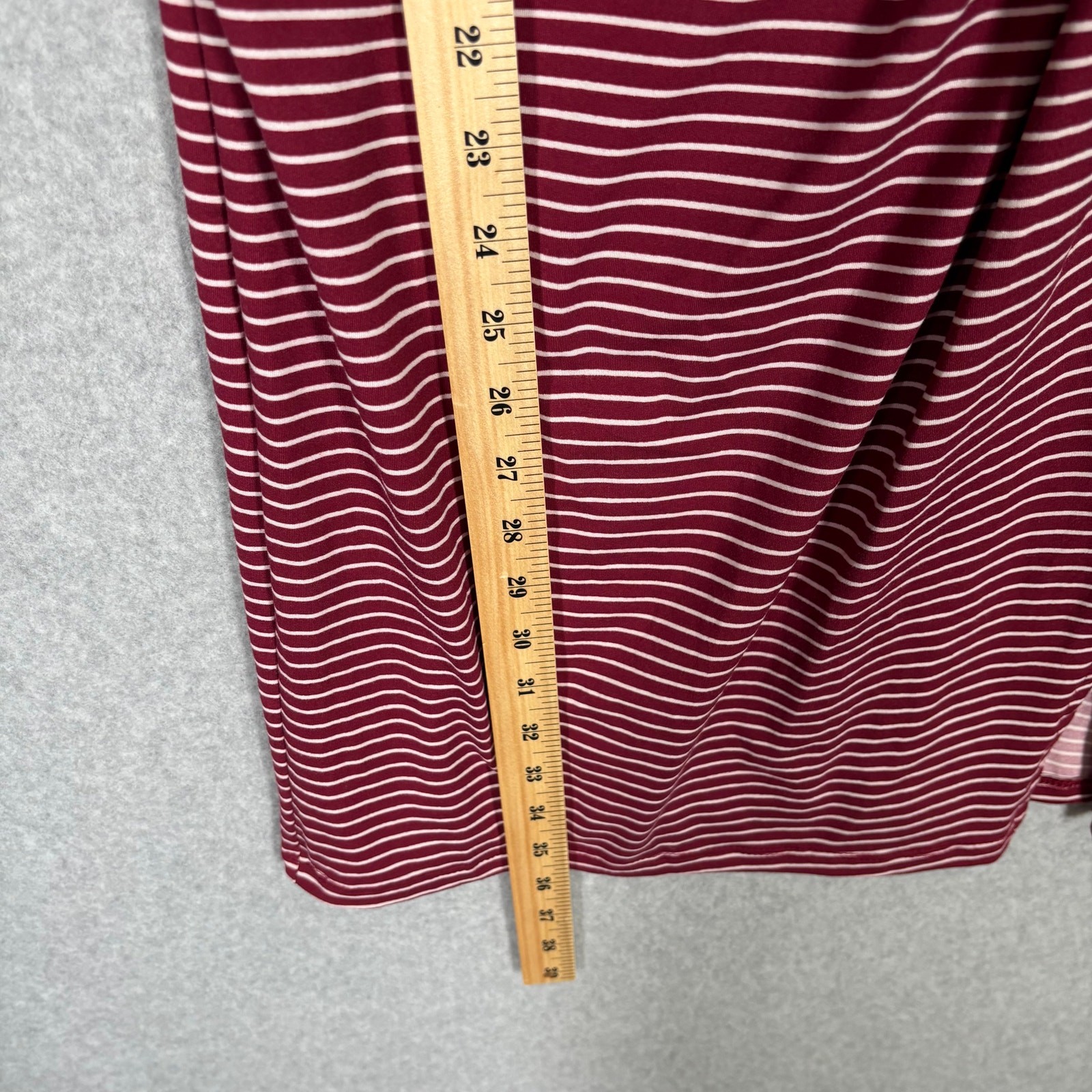 No Comment Dress Juniors Large Burgundy Shirt Twist Knot Jersey Stretch Comfort