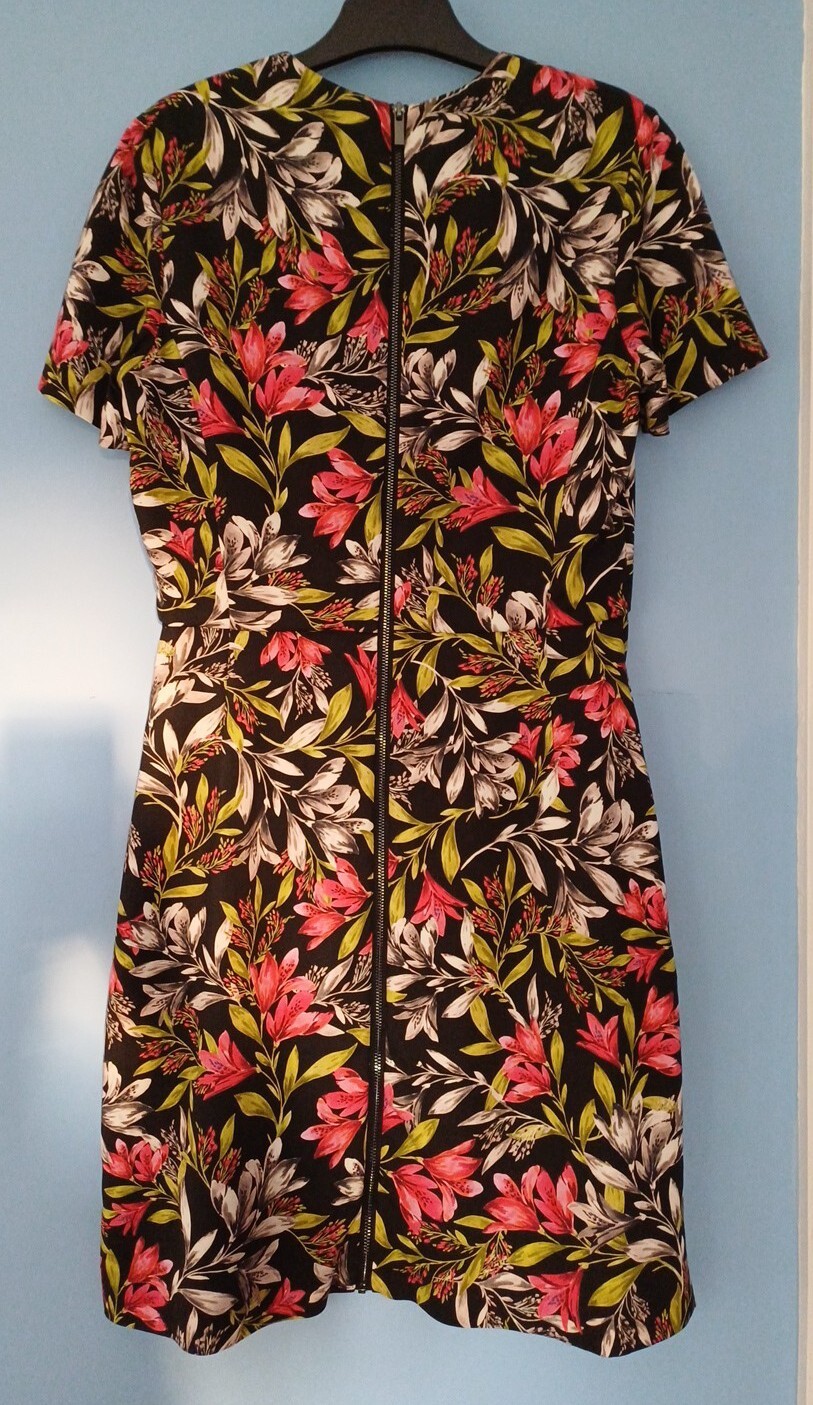 French Connection Beautiful Mini Dress Size 8 Full Zip At Back Small Front Slit