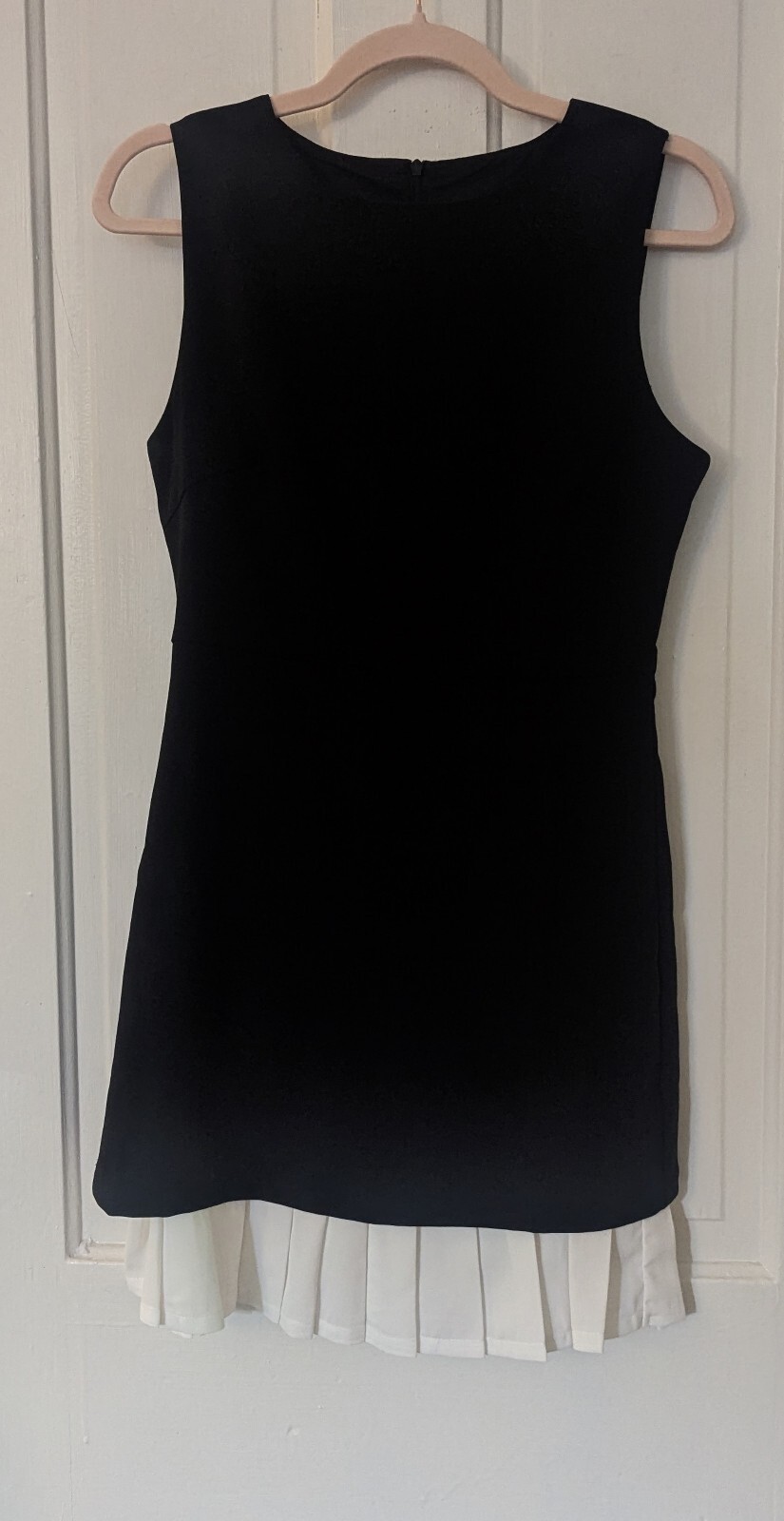 NWT COMMENSE BLACK CONTRAST PLEATED HEM DRESS | SiZE S | AUDREY HEPBURN LOOK!