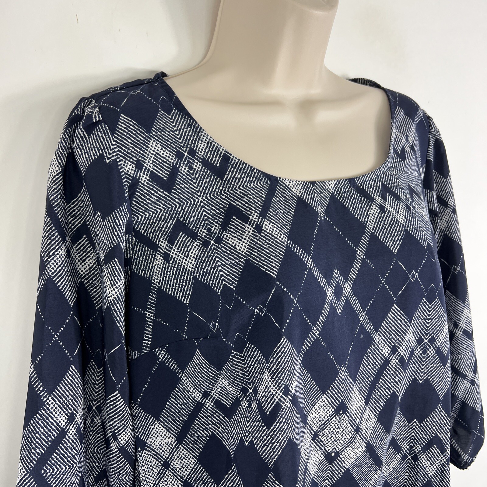 Be Bop Shift Dress Women’s Medium Half Sleeve Knee Length Lightweight Geometric