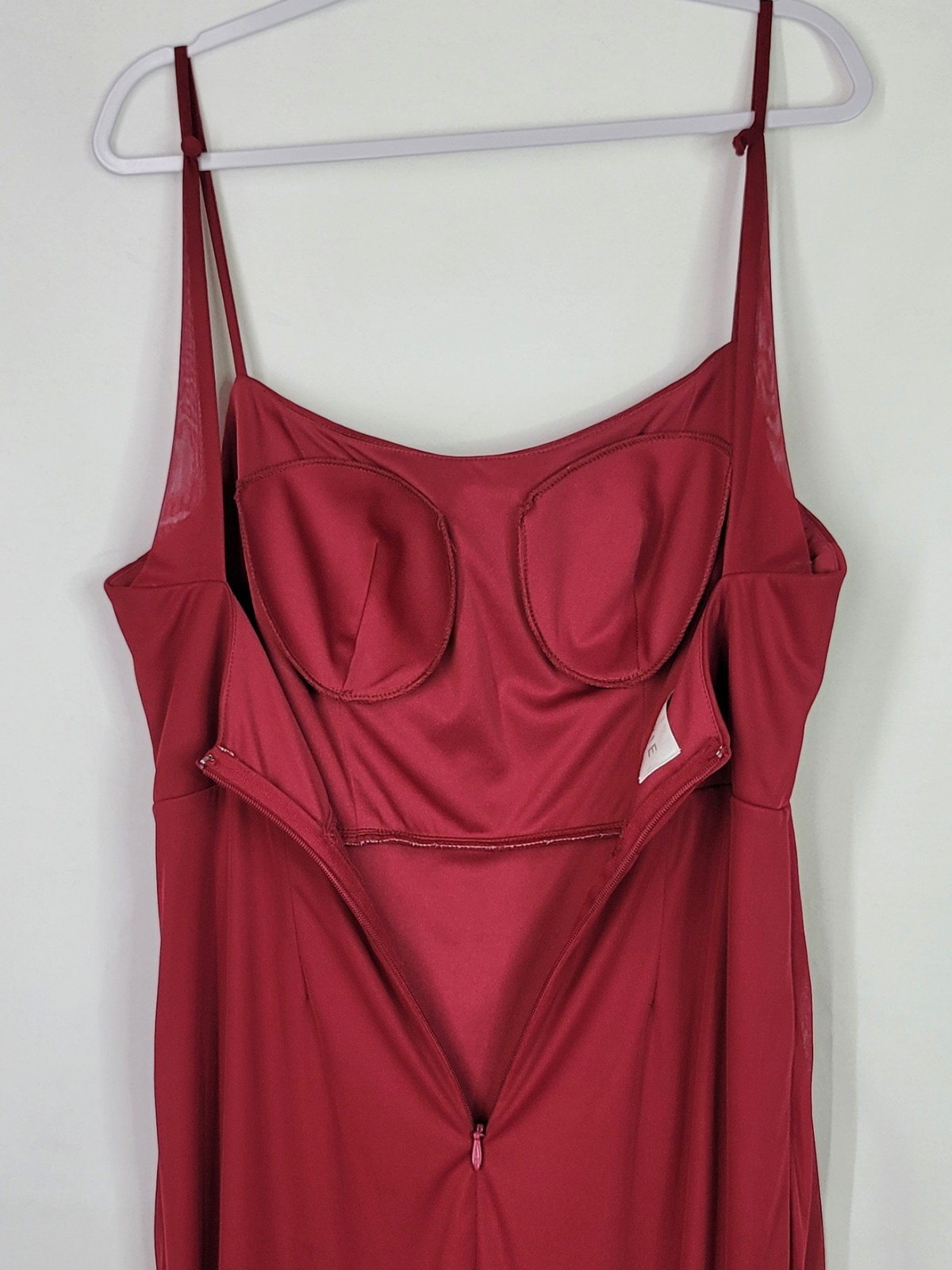 AZAZIE Deandra Burgundy Mermaid Pleated Mesh Maxi Dress Women’s Size A16 Formal