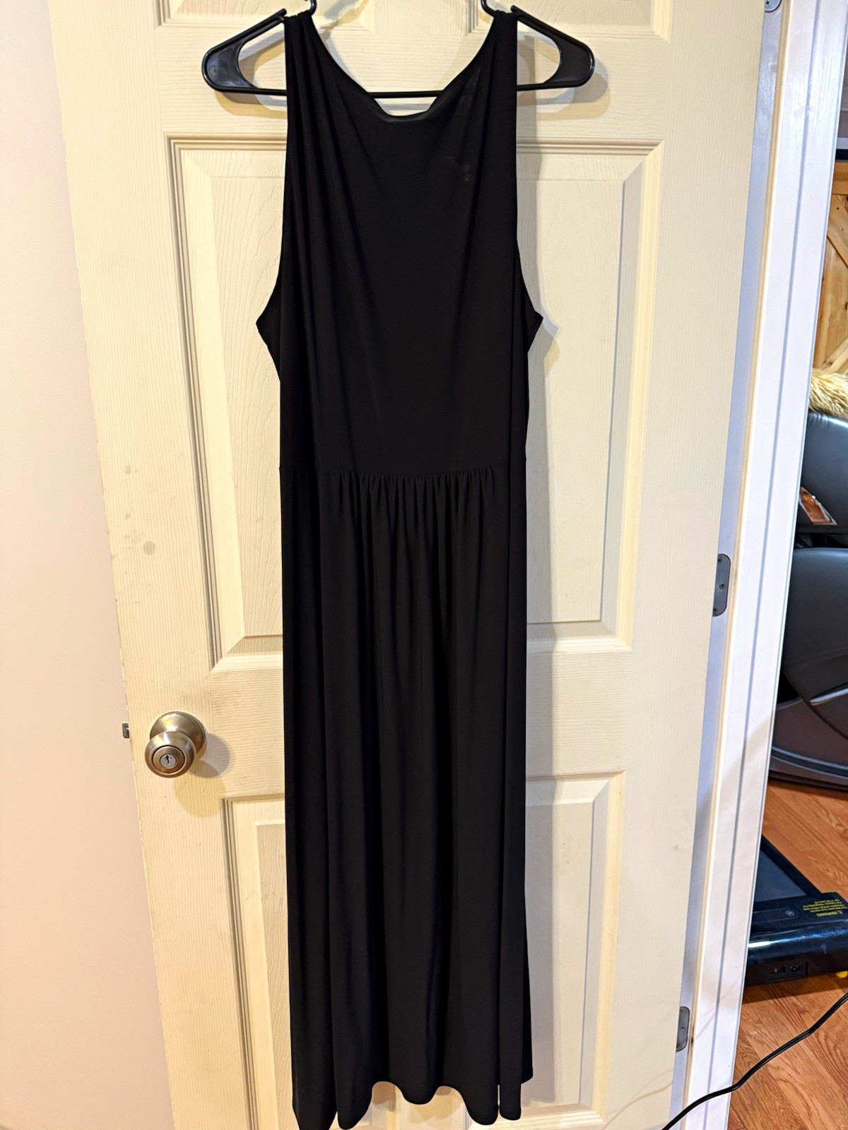 Star Vixen Women’s Plus 3X Black V-Neck Sleeveless Pleated Knit Midi Dress