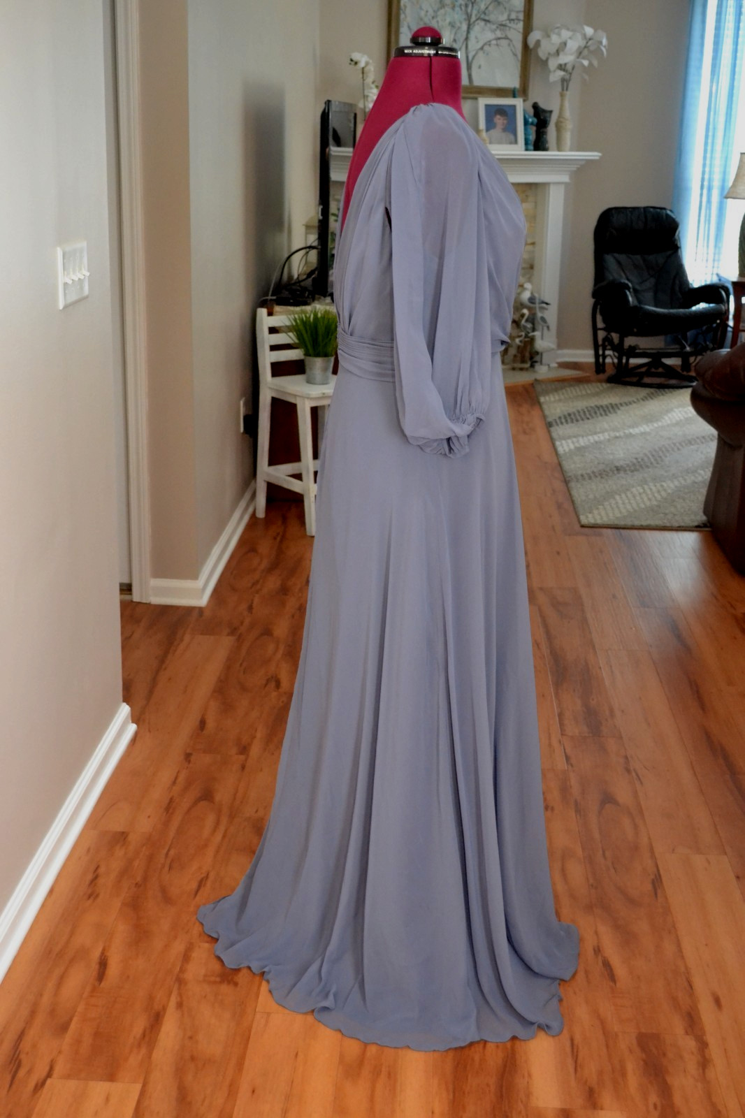 Jenny Packham NWT Silverstone Blue/Gray Lux Chiffon Sheer Sleeve Maxi Gown 16
