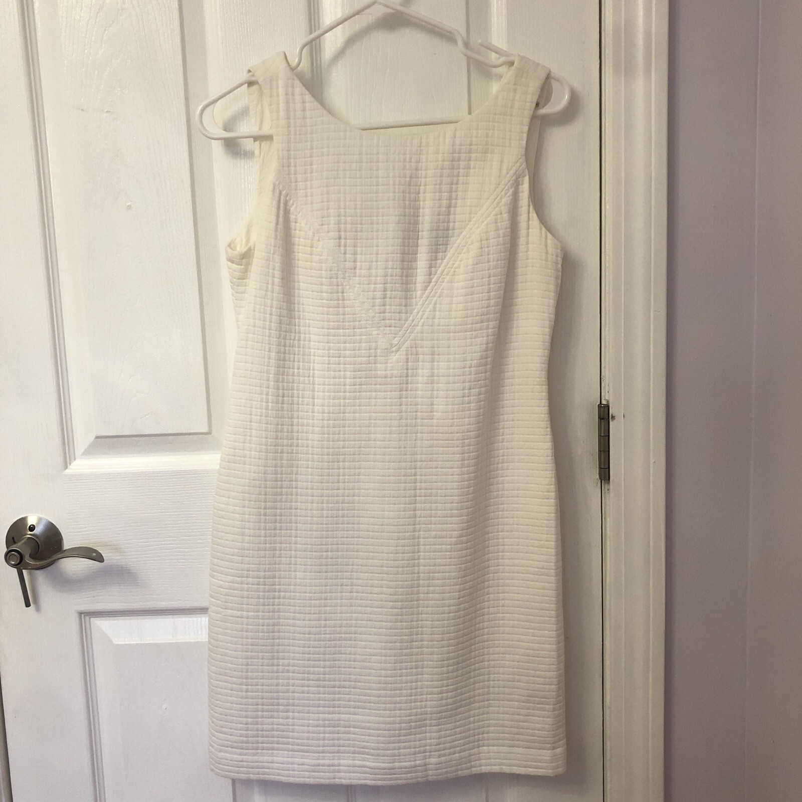 Banana Republic Mad Men White Sleeveless Cotton Sheath Size 2