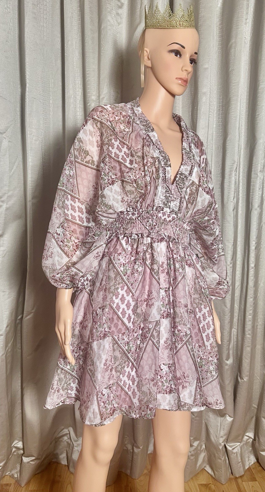 Melloday Blush Sage Geometric V-Neck Smocked Fit & Flare Mini Dress S