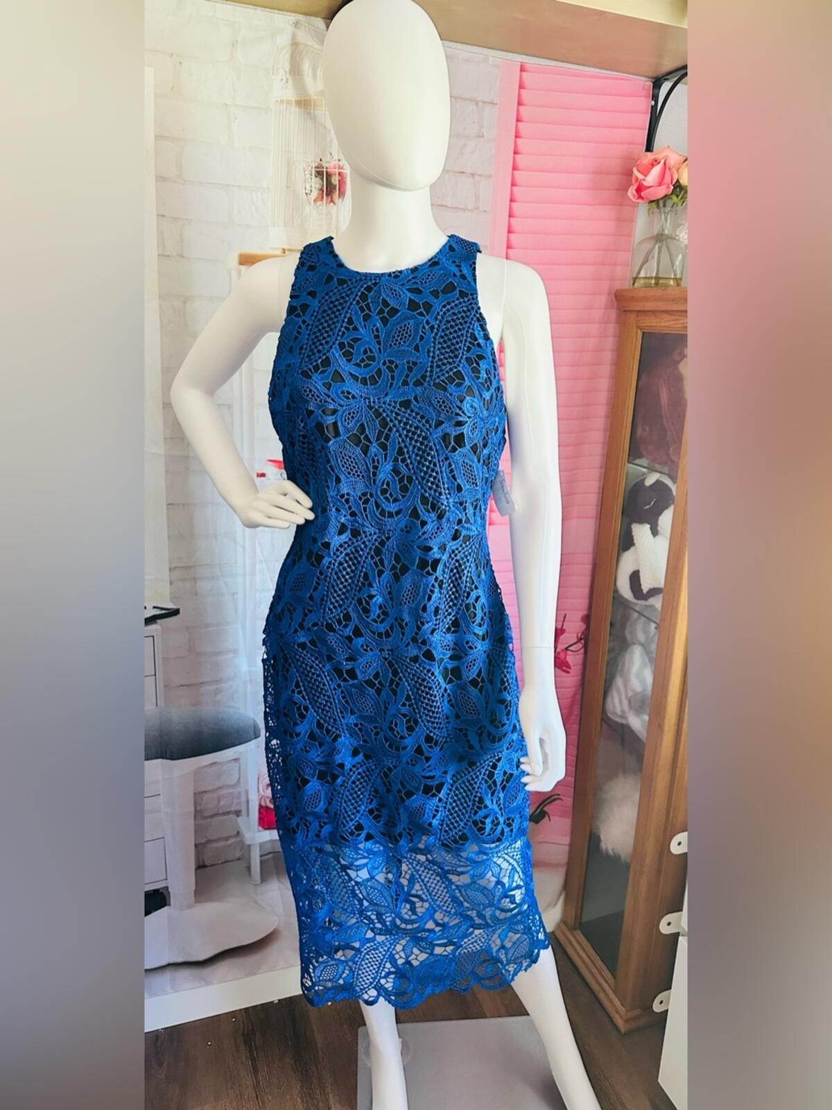 Alexia Admor Blue Guipure Lace Sheath Dress