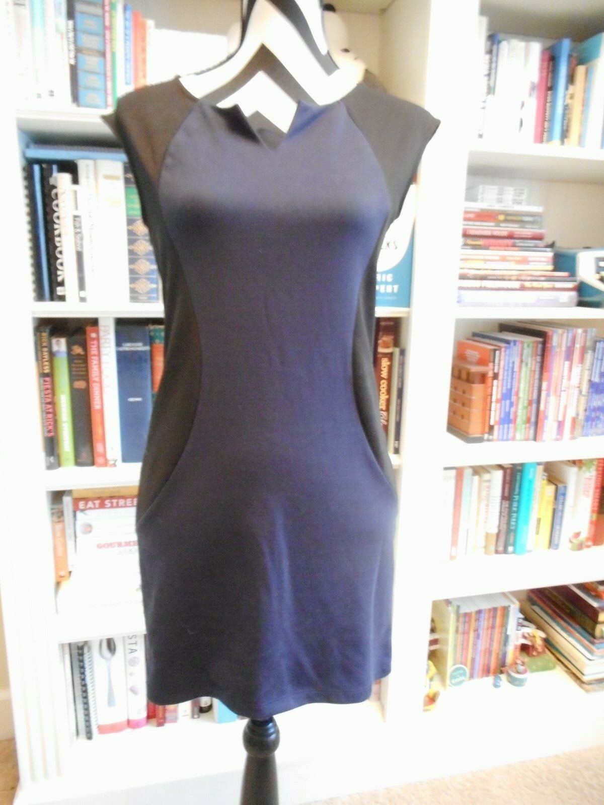 NWOT Gorgeous Black / Navy Dress by Pink Martini Stitch Fix Small / Medium