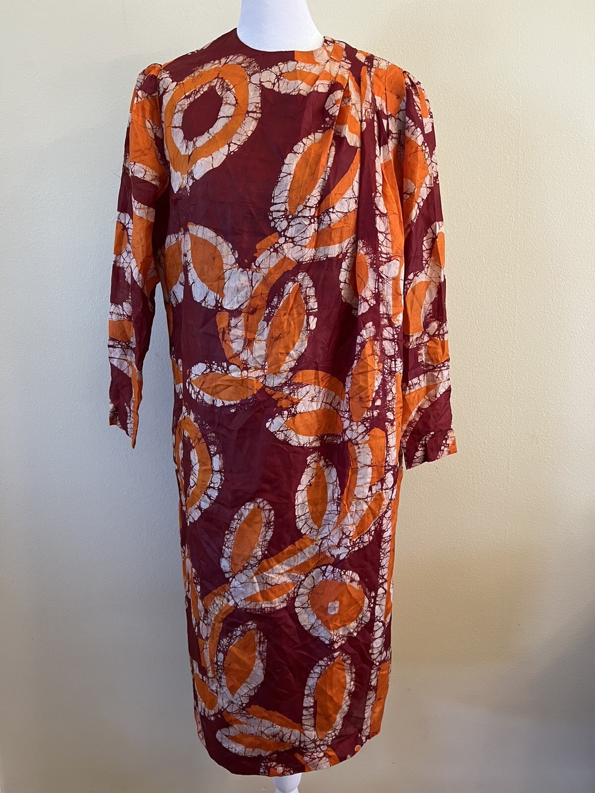 VTG Womens Red Orange Leaf Silk Batik Dress Pleated Shoulder Art to Wear Boho M