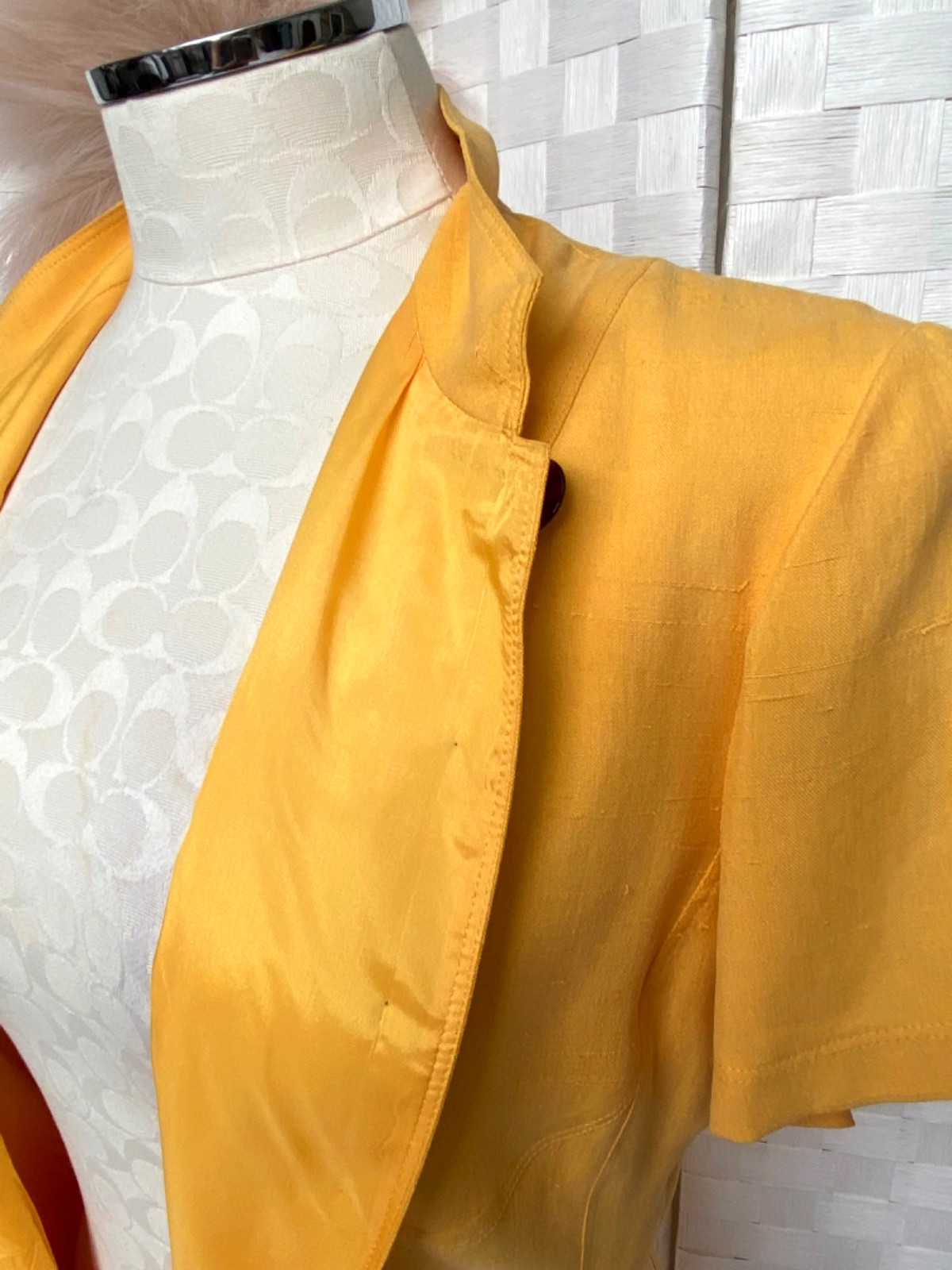 VTG Dana Buchman 100% Silk Yellow Button Up Pocket Maxi Mandarin Dress Size 8