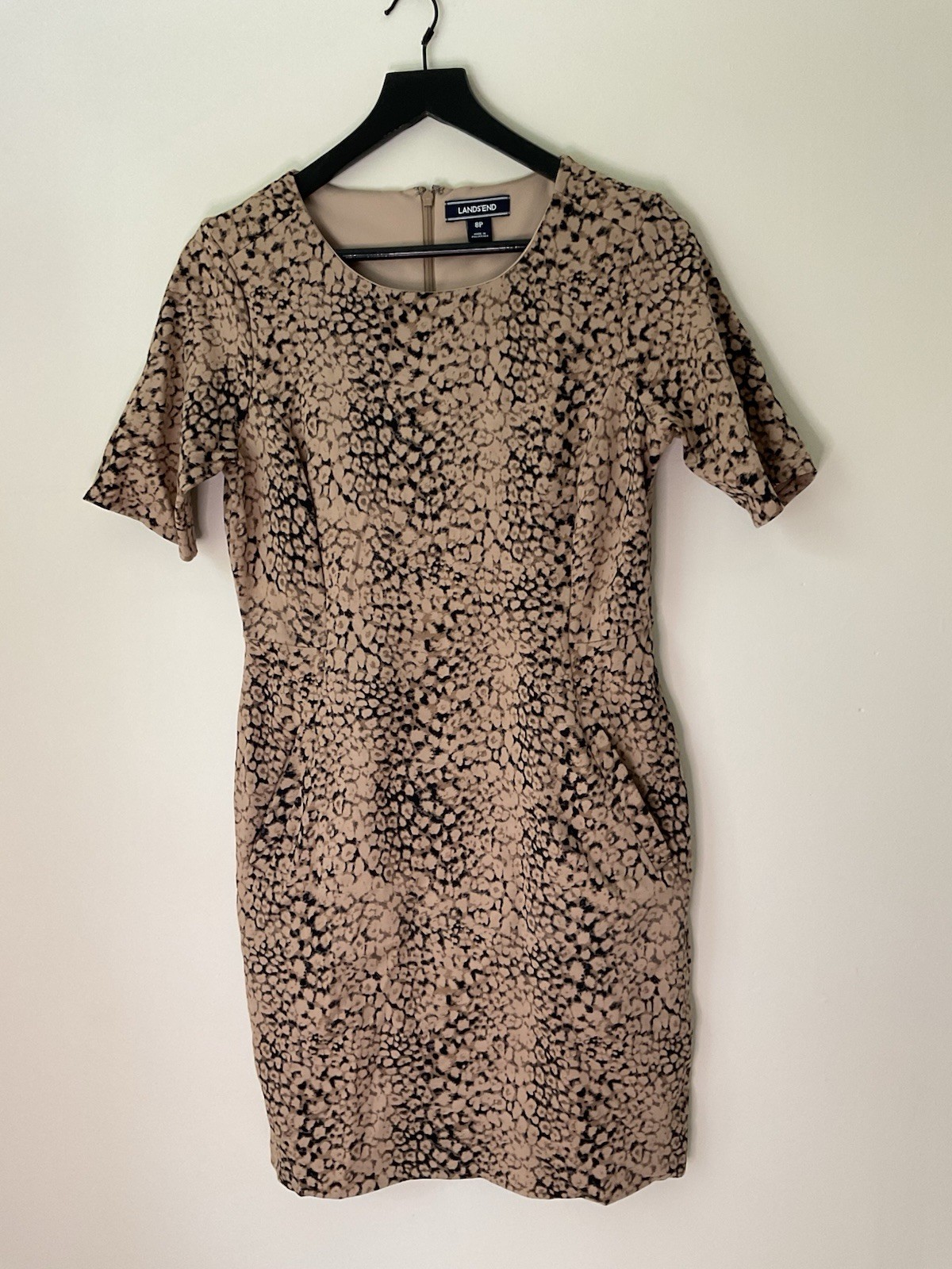 Lands End Leopard Pencil Sheath Dress Beige Animal Print Stretch Short Sleeve 8P