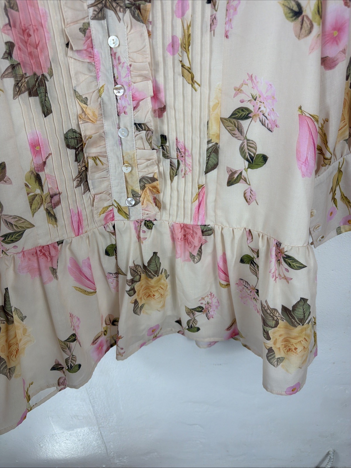 Beulah Style Ruffled Beige Yellow And Pink Long Sleeves Floral Midi Dress M