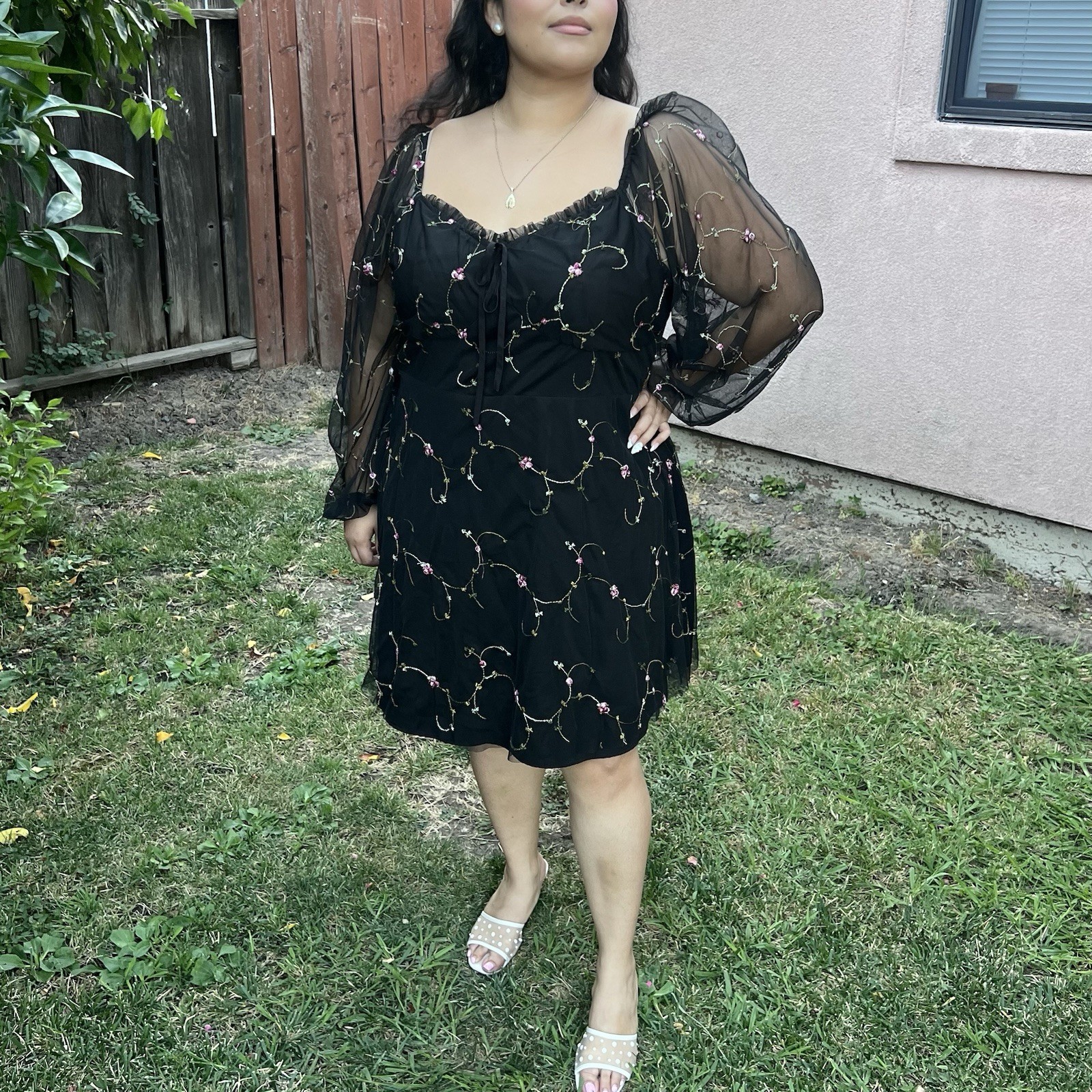 Women’s Black Floral Embroidered Sheer Mesh Square Neck Balloon Sleeve A-Line L