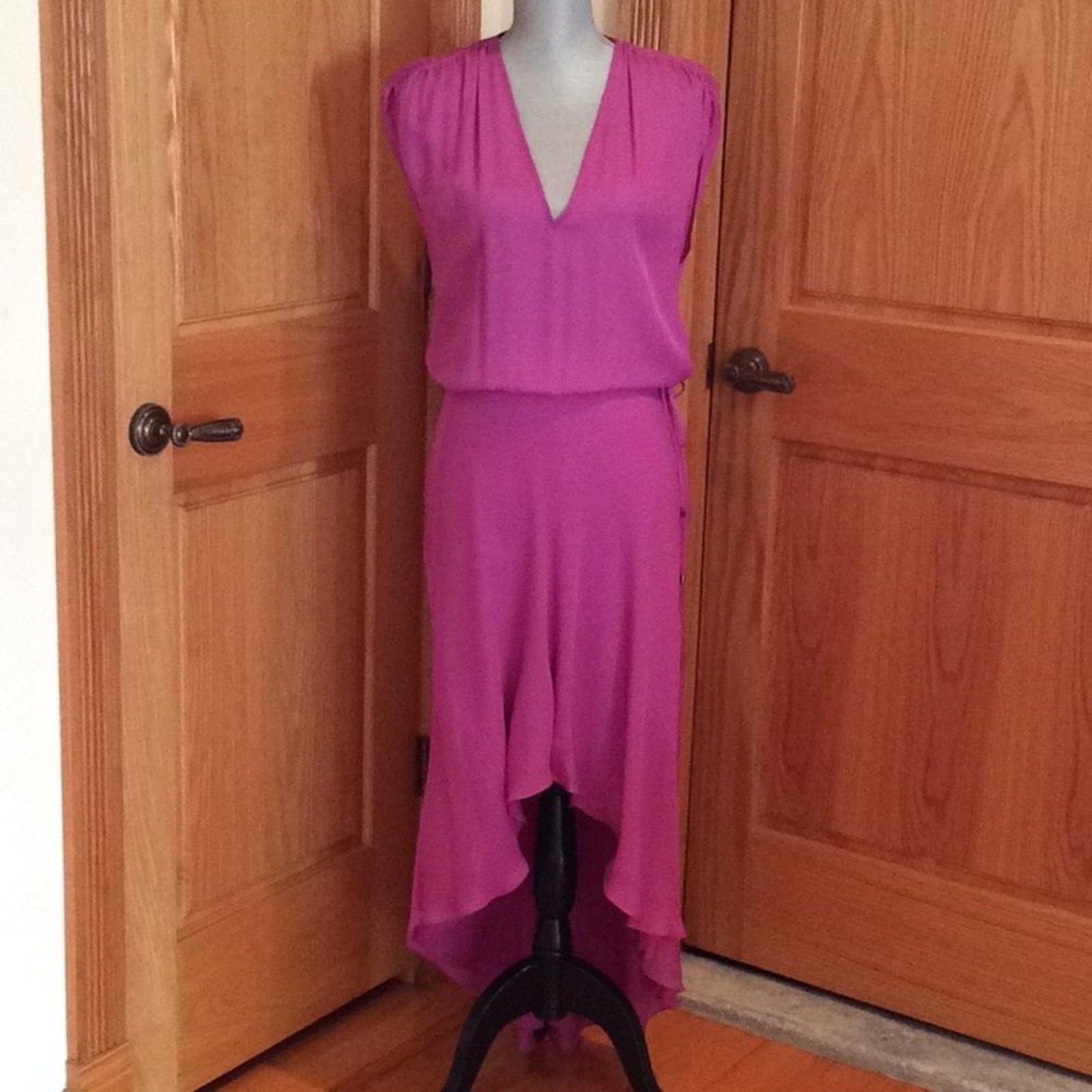 HH HAUTE HIPPIE Sleeveless High/ Low Dress .