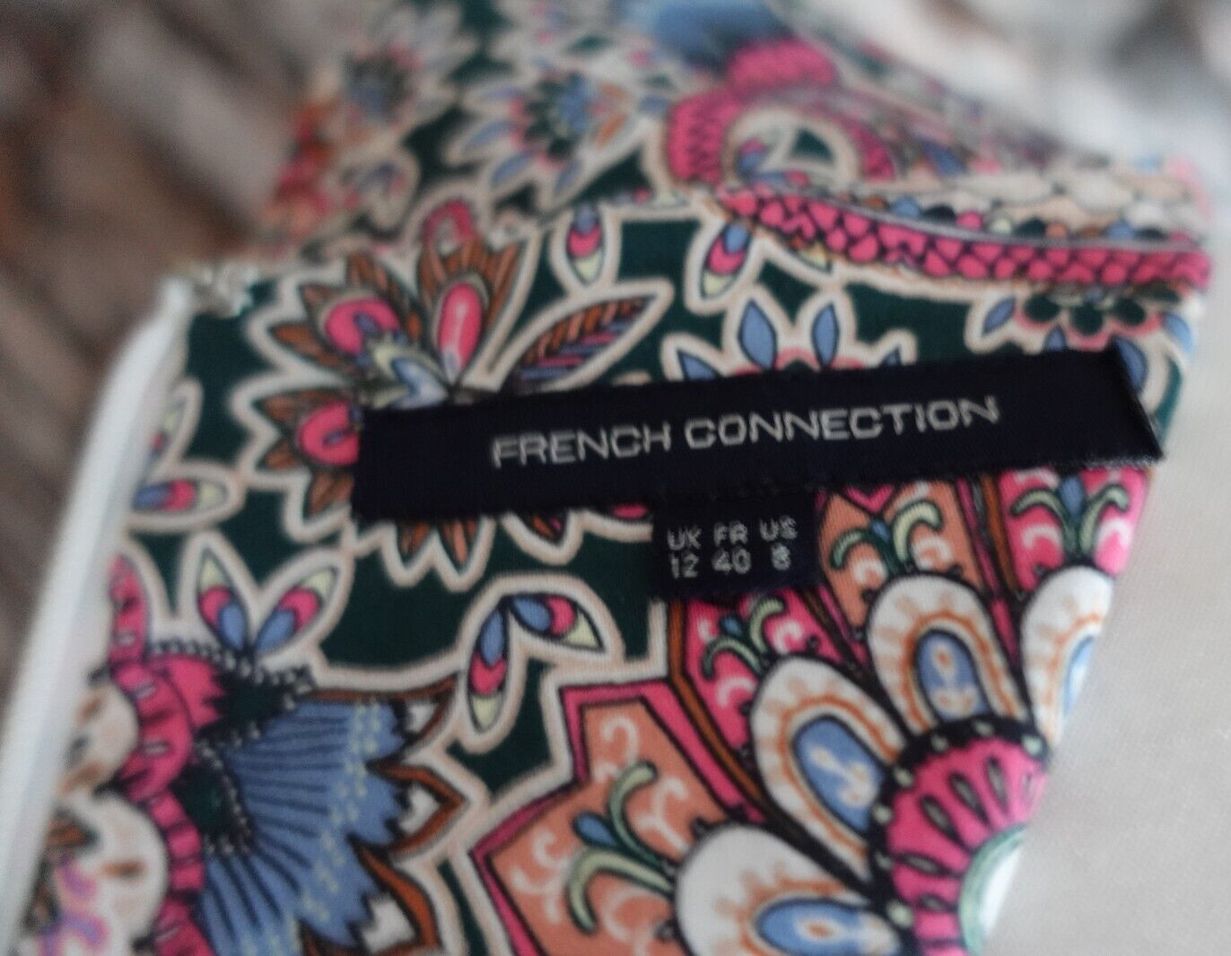 French Connection Beautiful Pretty Summer V Neck Lined Floral Dress Size 12