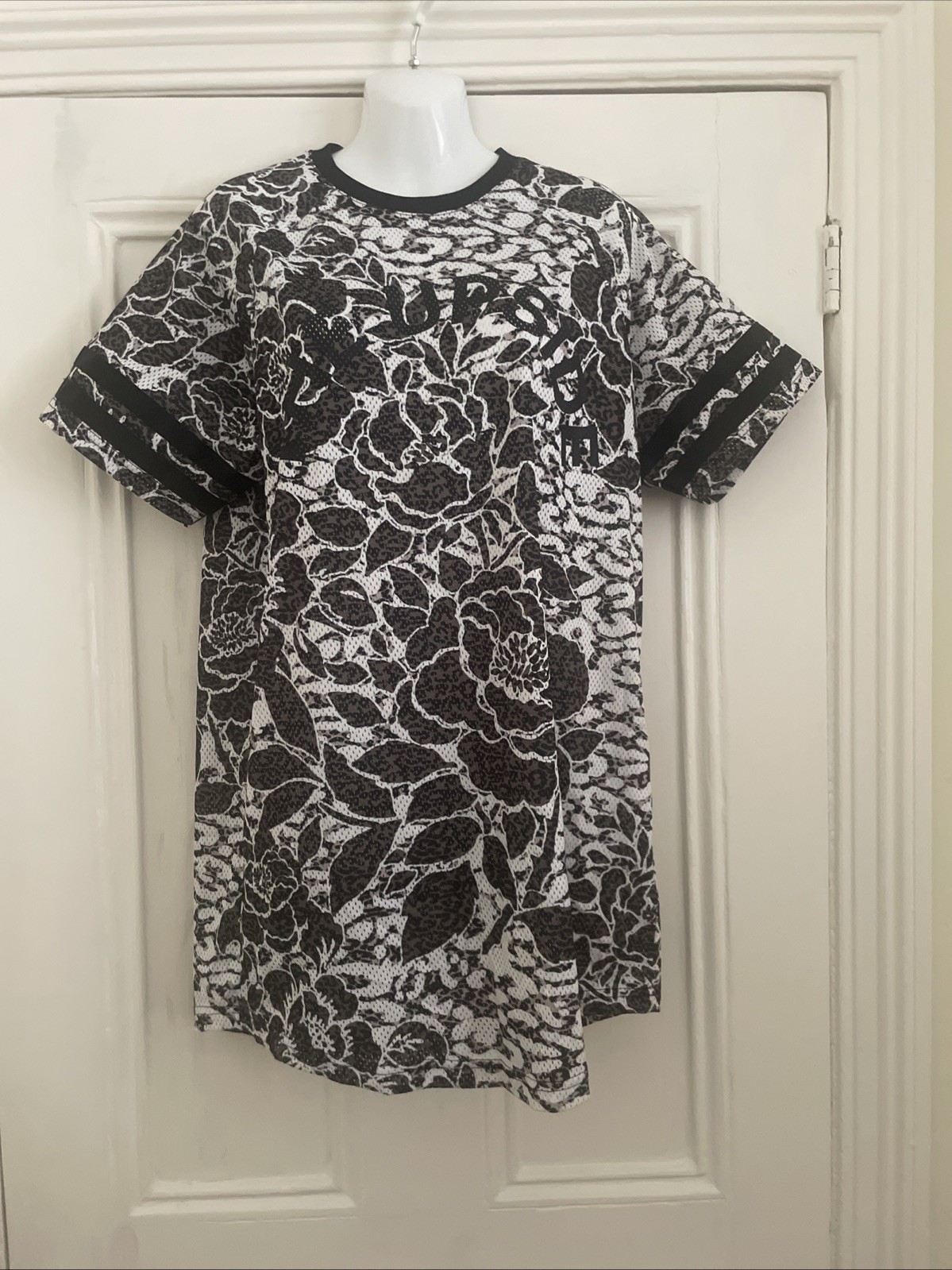 The Upside Activewear Dress – Floral Mesh – EUR 34 / UK 8 – Relaxed Oversized