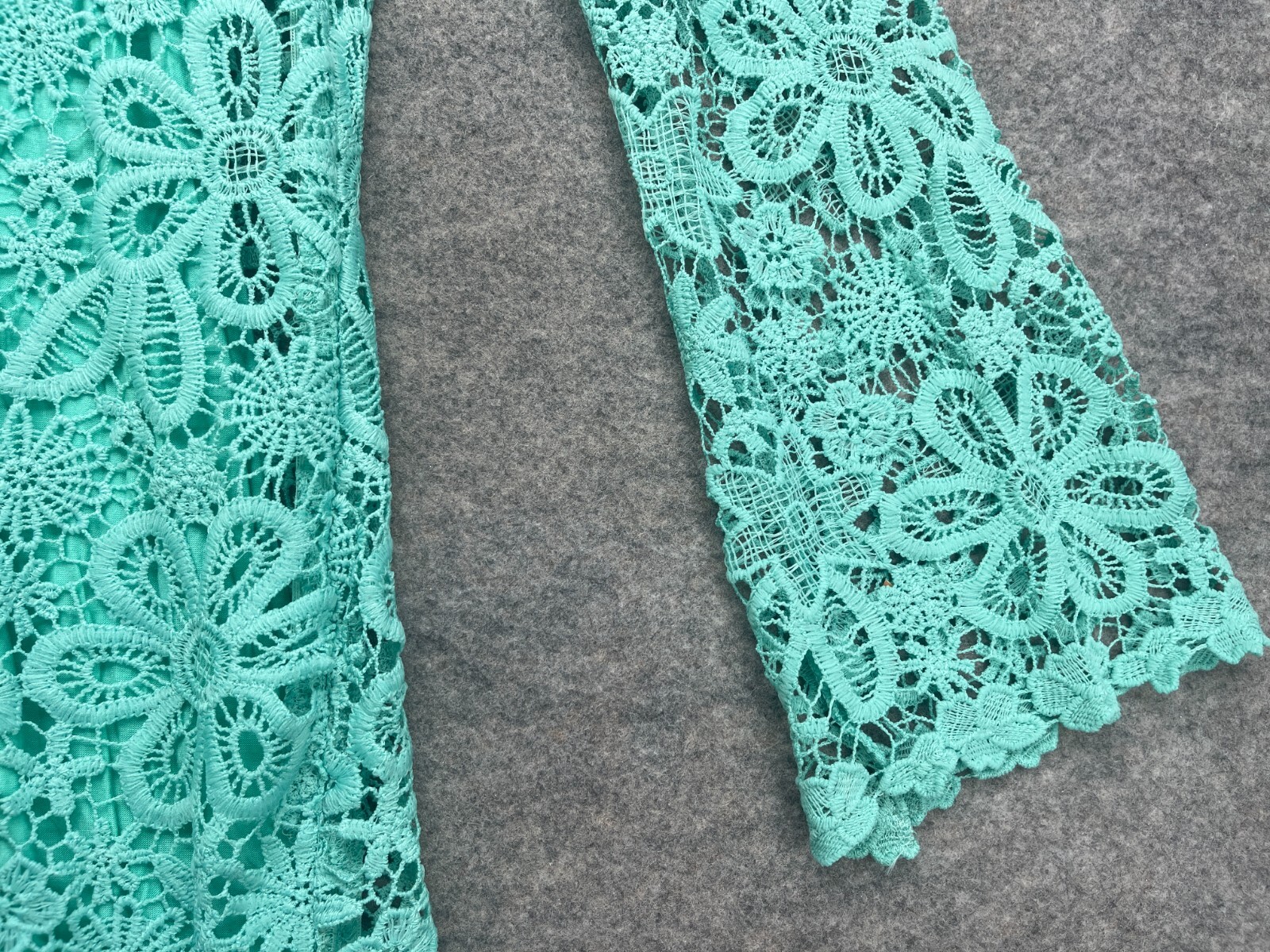 K Jordan Dress Size Large L Turquoise Blue Lace Crochet Layered Knee Length