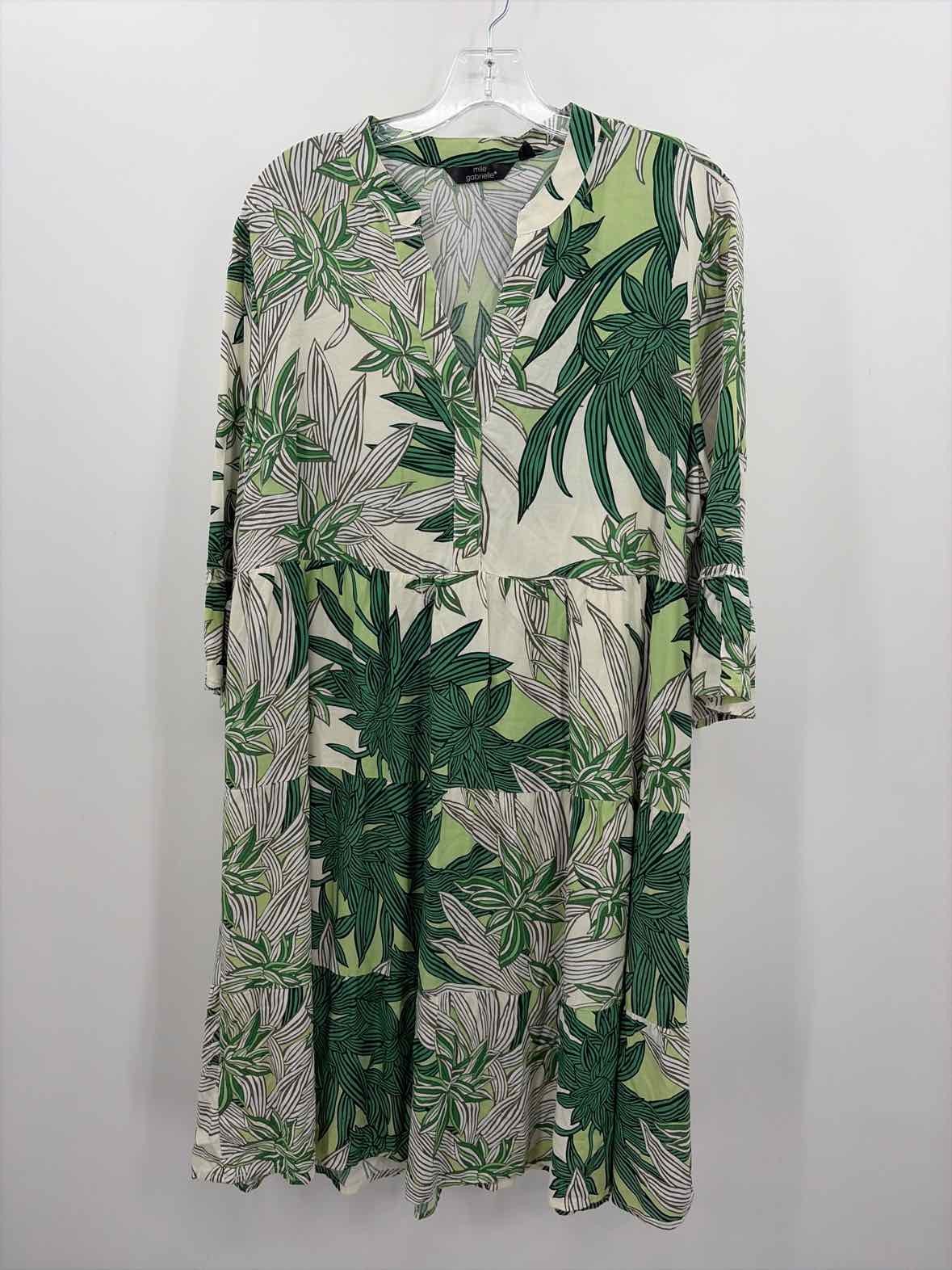Pre-Owned Mile Gabrielle Green Size Large Knee Length Short Sleeve Dress