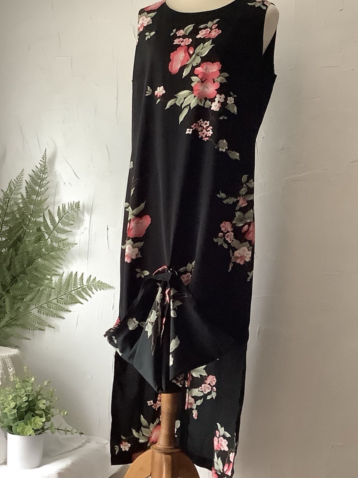 Premier International Dress (L) Midi Sleeveless Side Slits, Colorful Easycare