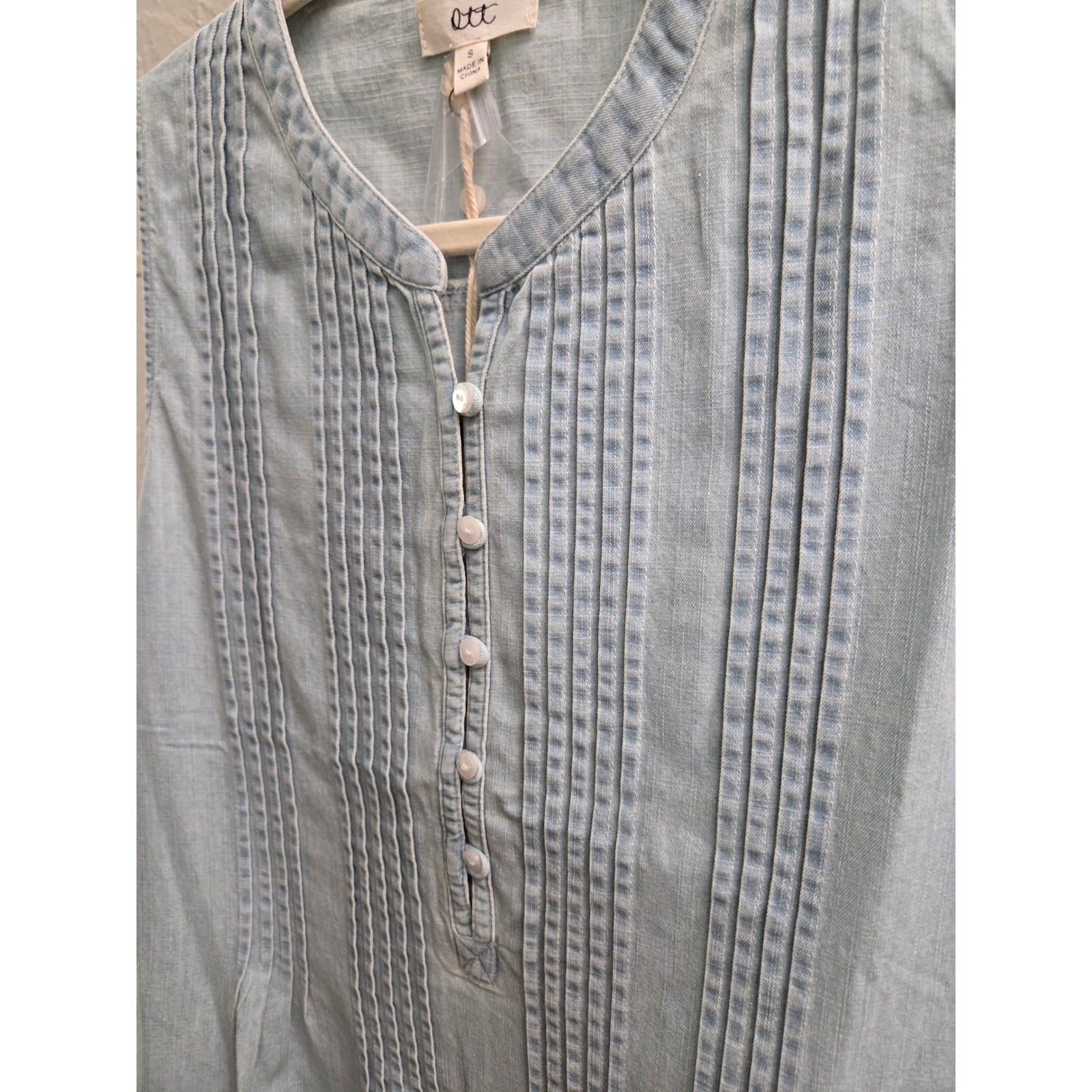 D150. Light Wash Pintuck Denim Chambray Dress