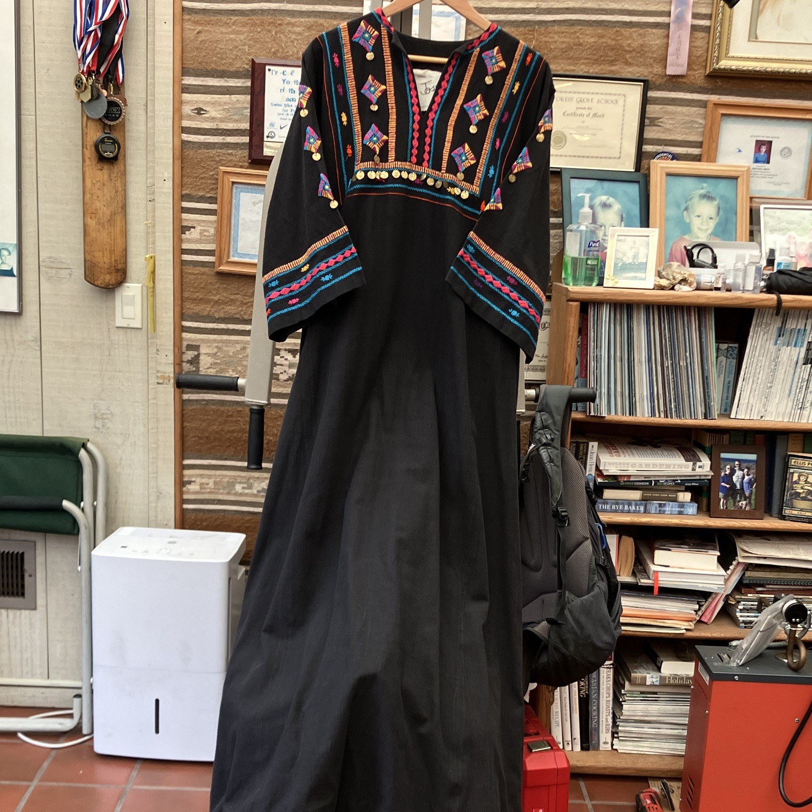 Diseño Josefa Black Maxi Dress V-Neck 3/4 Sleeve Embroidered Coin Cotton XL