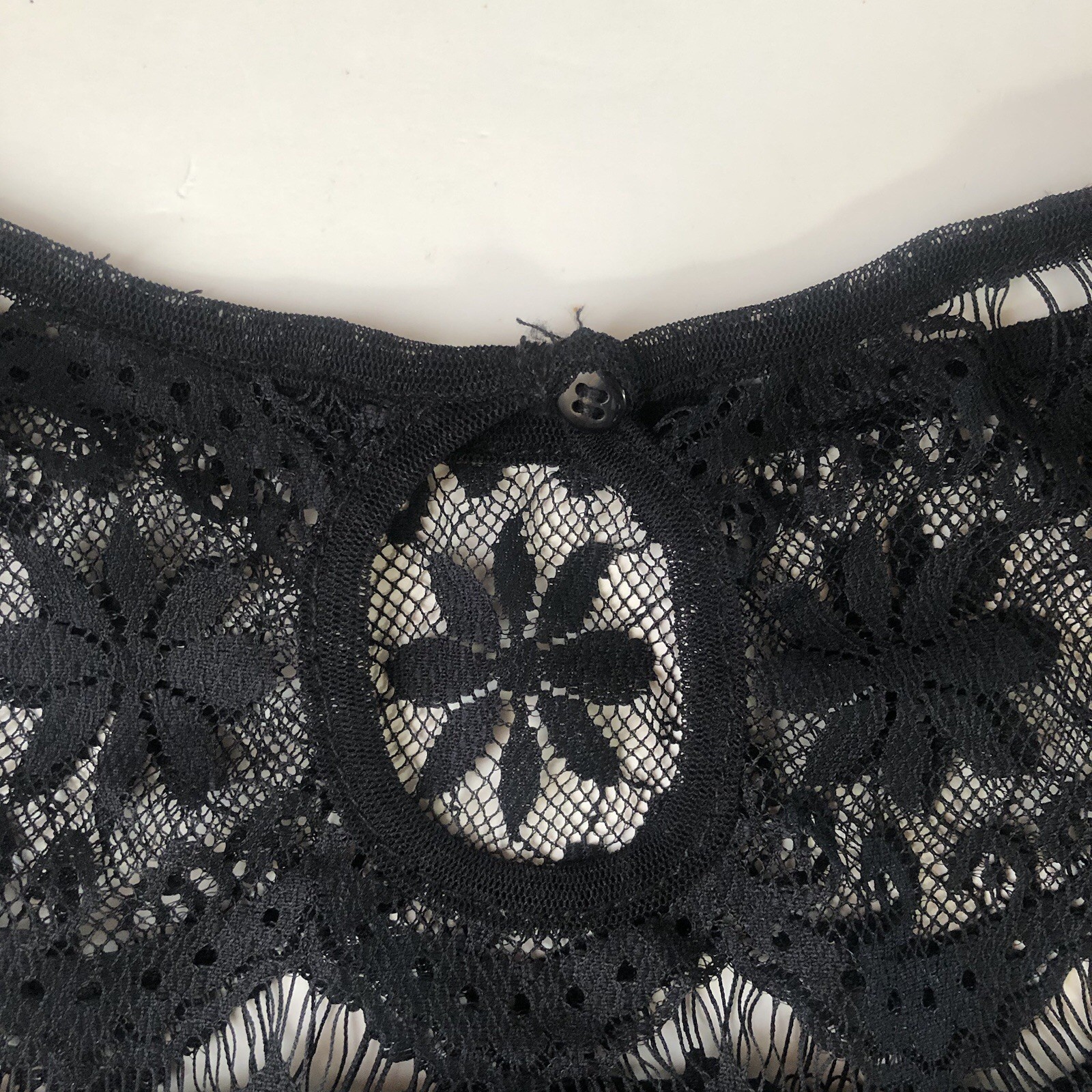 Max Studio Black Lace Dress Medium M 3/4 Sleeve Scalloped Eyelash Hem Shift⁠