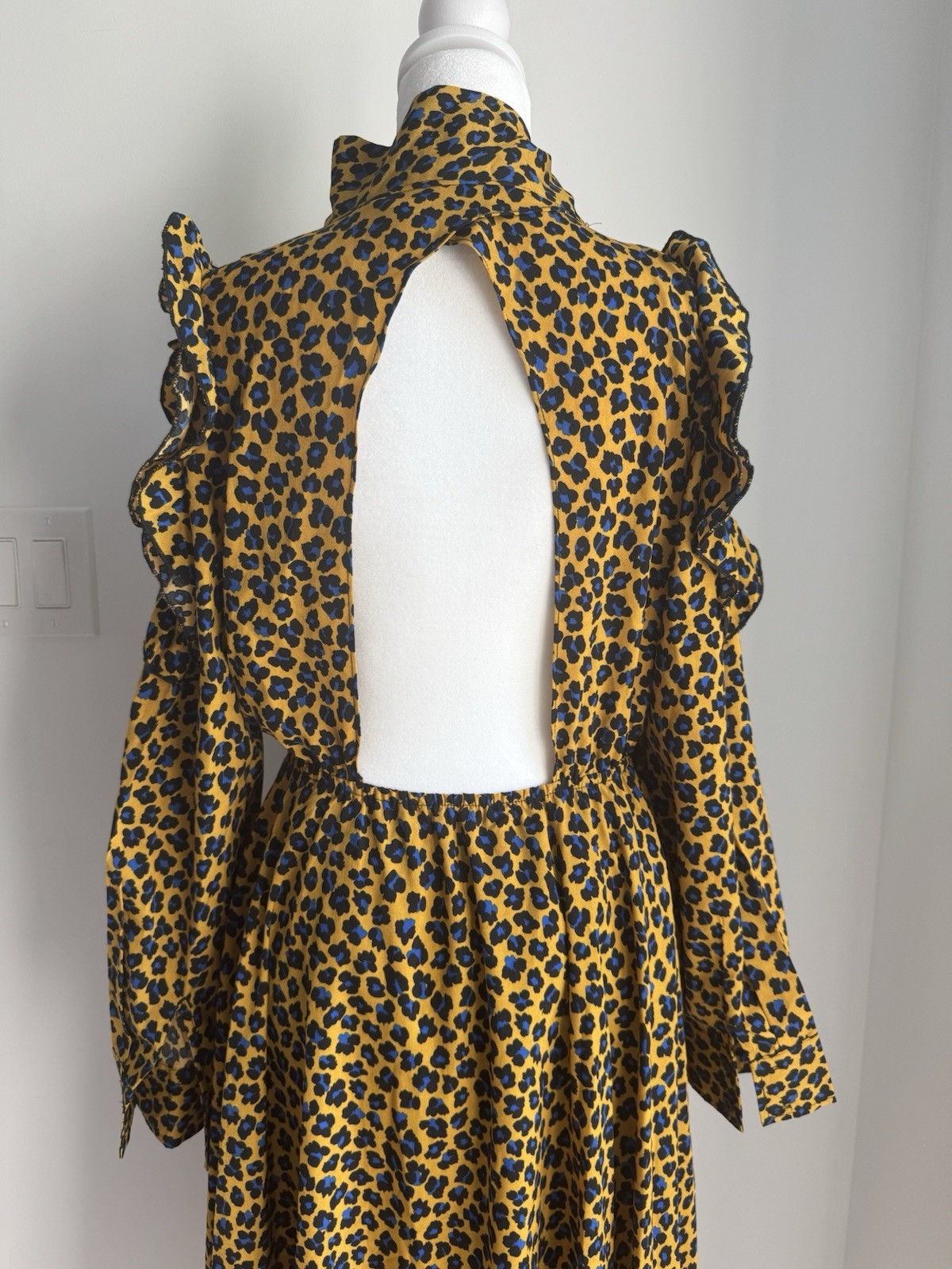 Akira Forever Lusting Yellow Leopard Maxi Dress Tie Neck Women’s Small NEW