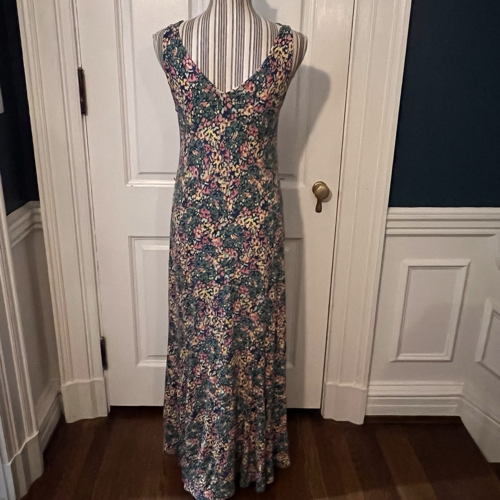 Loft Small Floral Maxi D137