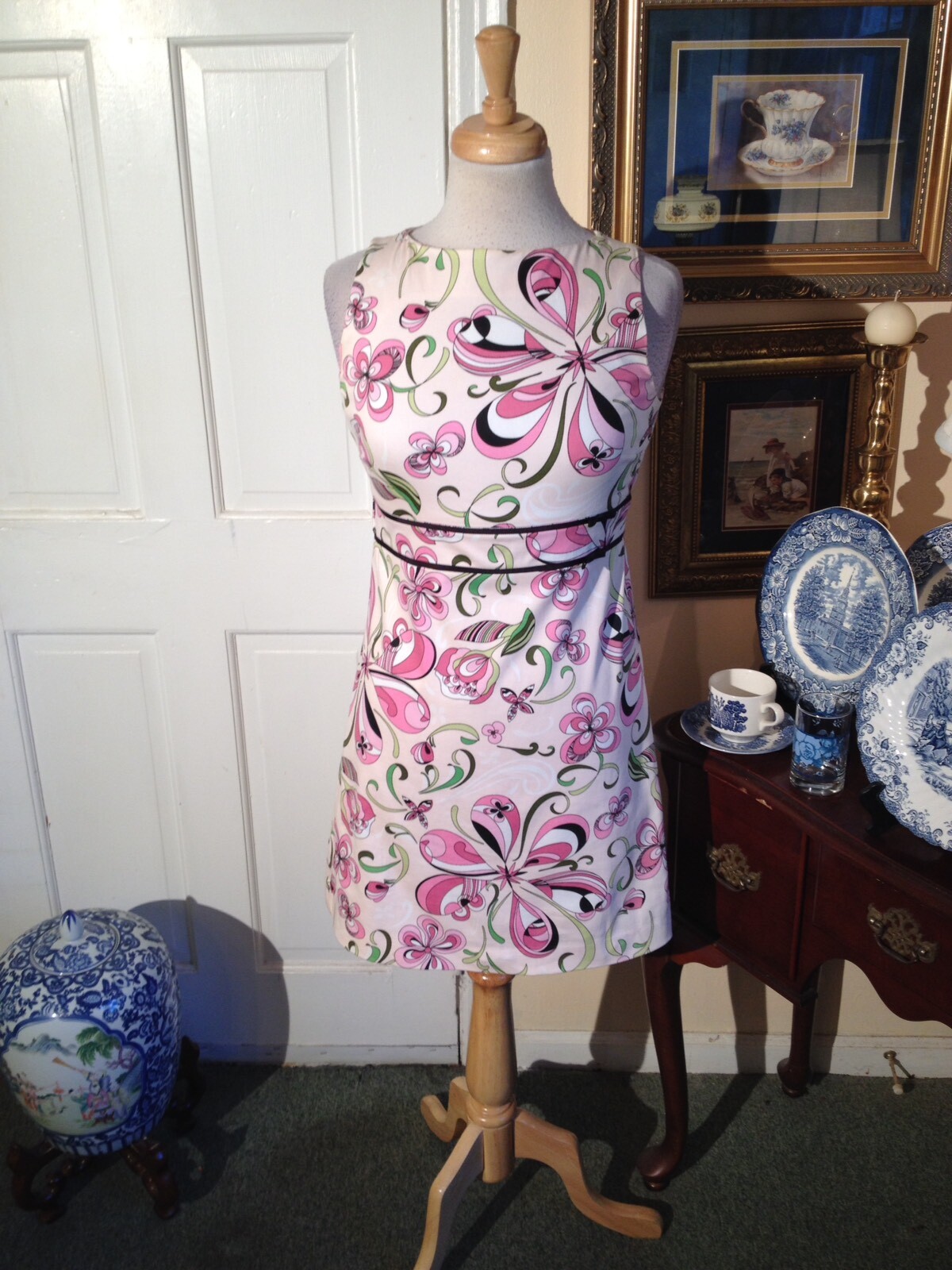 TIBI FLORAL BLUSH, PINK & BLACK TRIM SHEATH DRESS-SIZE4-97% COTTON 3% SPANDEX!!