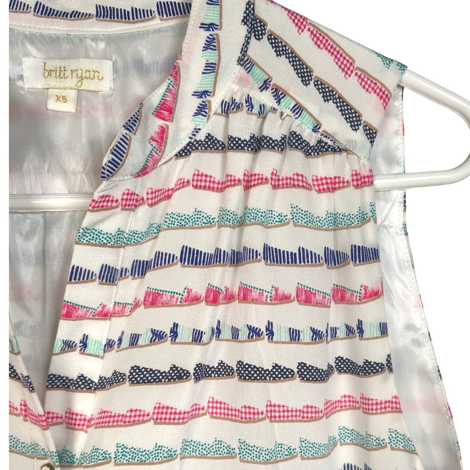 Britt Ryan Silk Dress Sleeveless Shift White Sneakers Quirky Artsy Preppy XS
