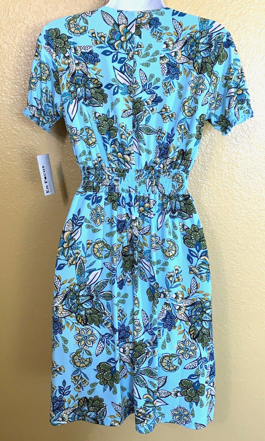 EN FOCUS STUDIO~Short sleeve low cut flair dress Sz 4 ruched waist pull over New
