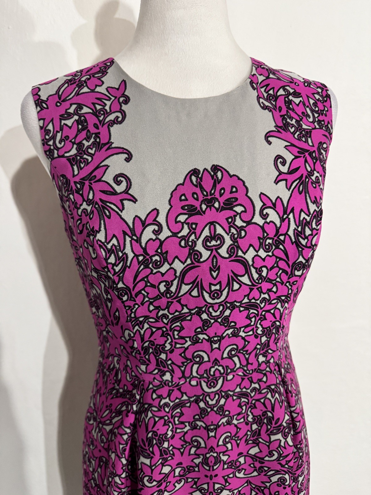 Milly Shocking Pink/Gray/Black Print Sleeveless Silk Dress (Size 4) – MSRP $440!