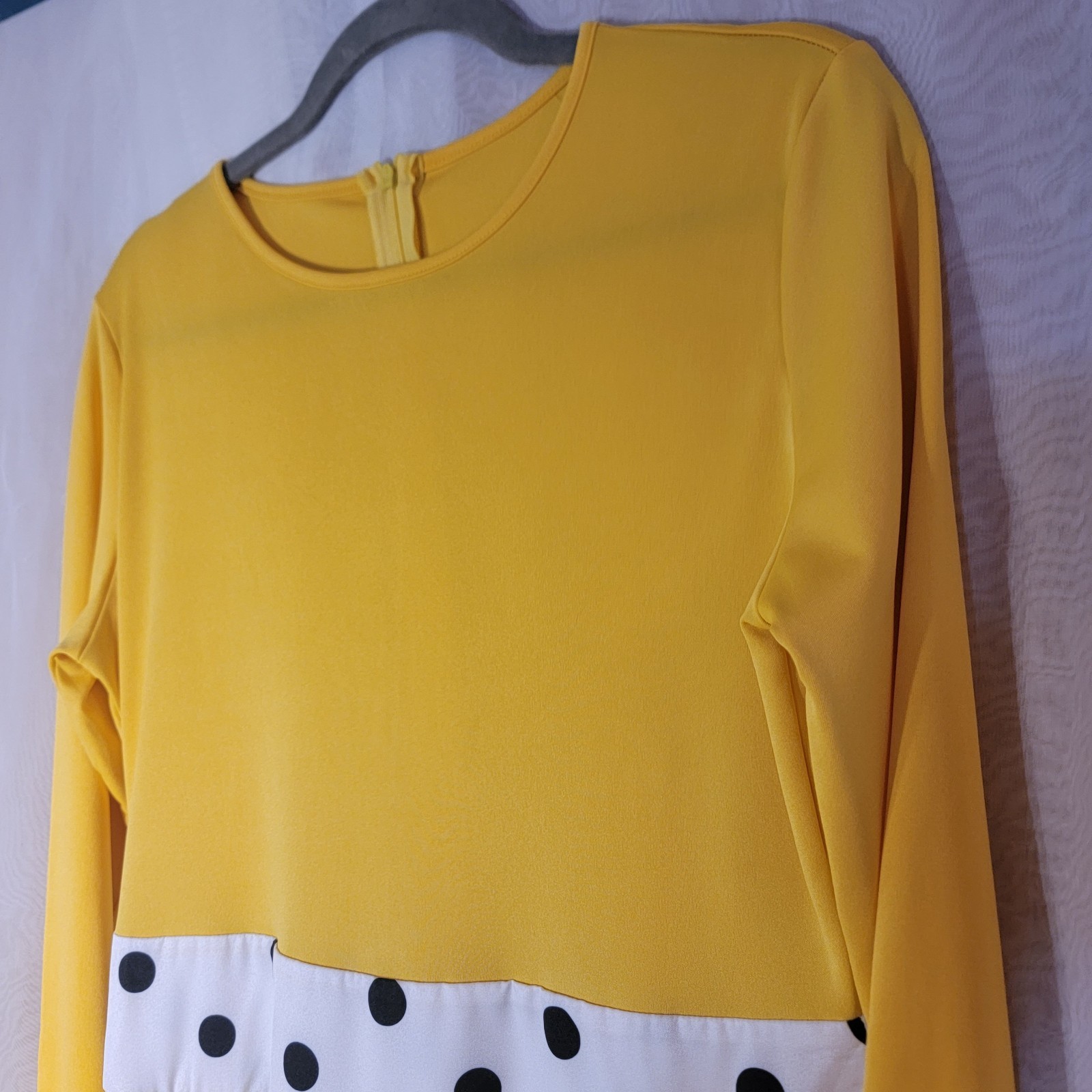 Pretty Yellow & Black Polka Dot Flared Dress sz 2XL Stretchy Bodice Unbranded