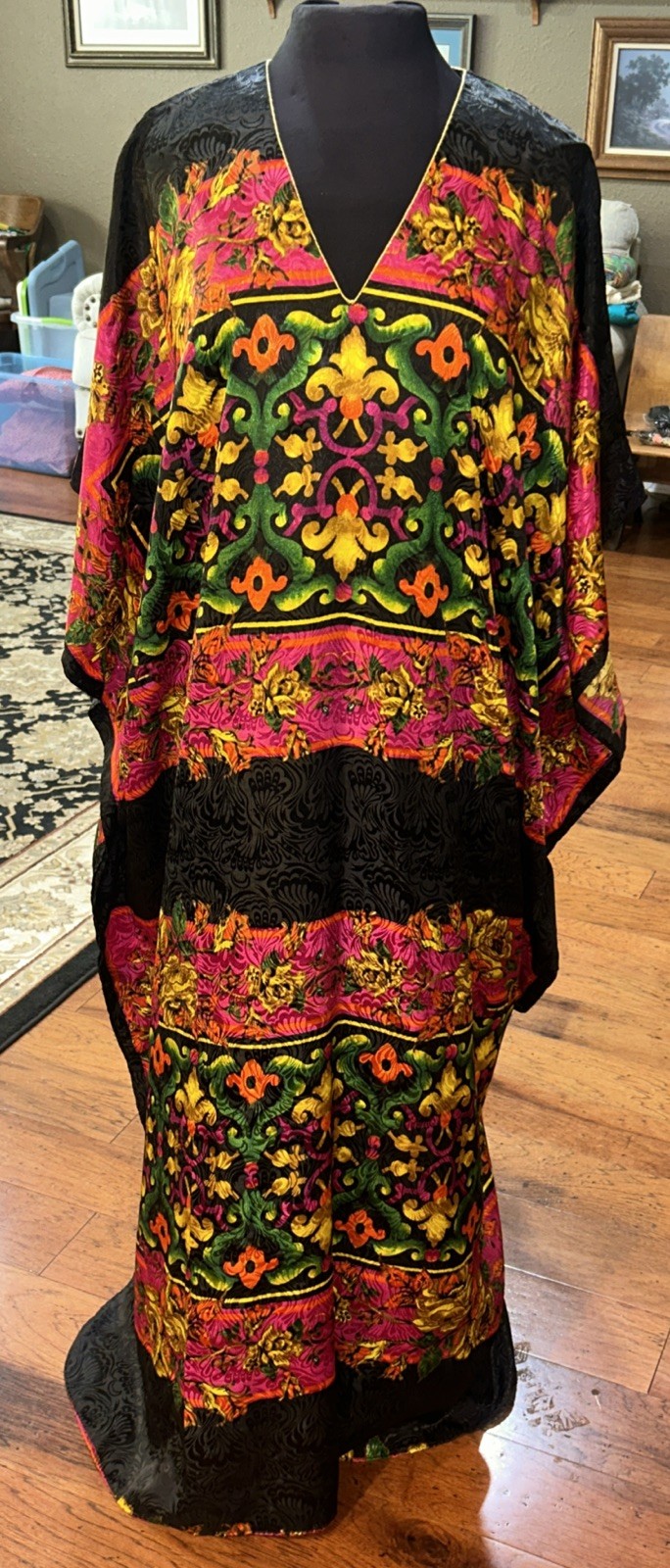 Winlar Kaftan Caftan Long Dress One Size Fits Most Beautiful Colors! EUC