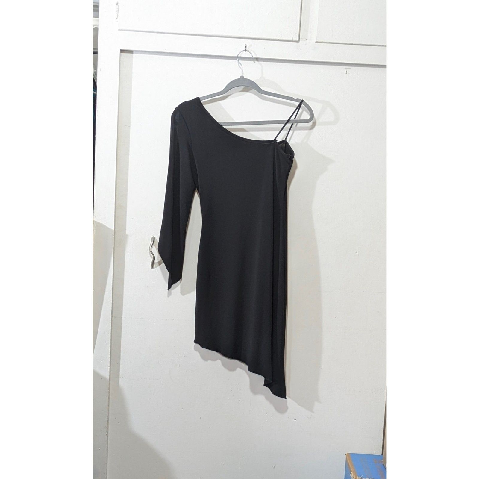 Black One Sleeve Asymmetrical Dress – Forever 21