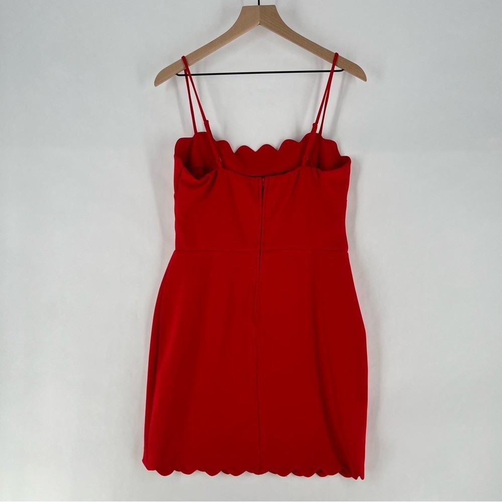 B. Darlin Red Stretch Crepe Scallop Edge Spaghetti Strap Fitted Mini Dress