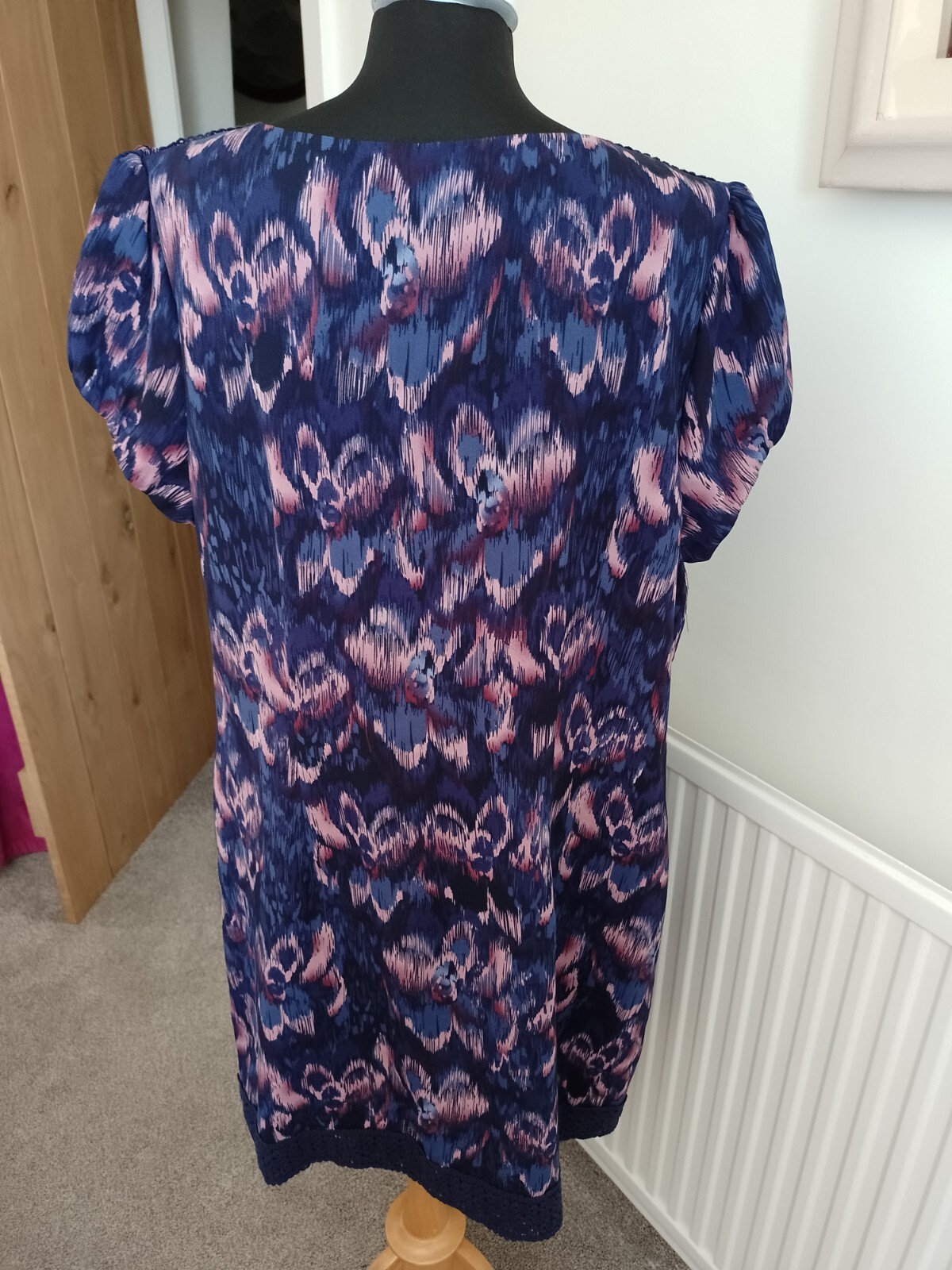 ROCHA, JOHN ROCHA-SPL OCCASION DRESS-LINED-PLEAT & CROCHET TRIM-WORN ONCE-UK 18.