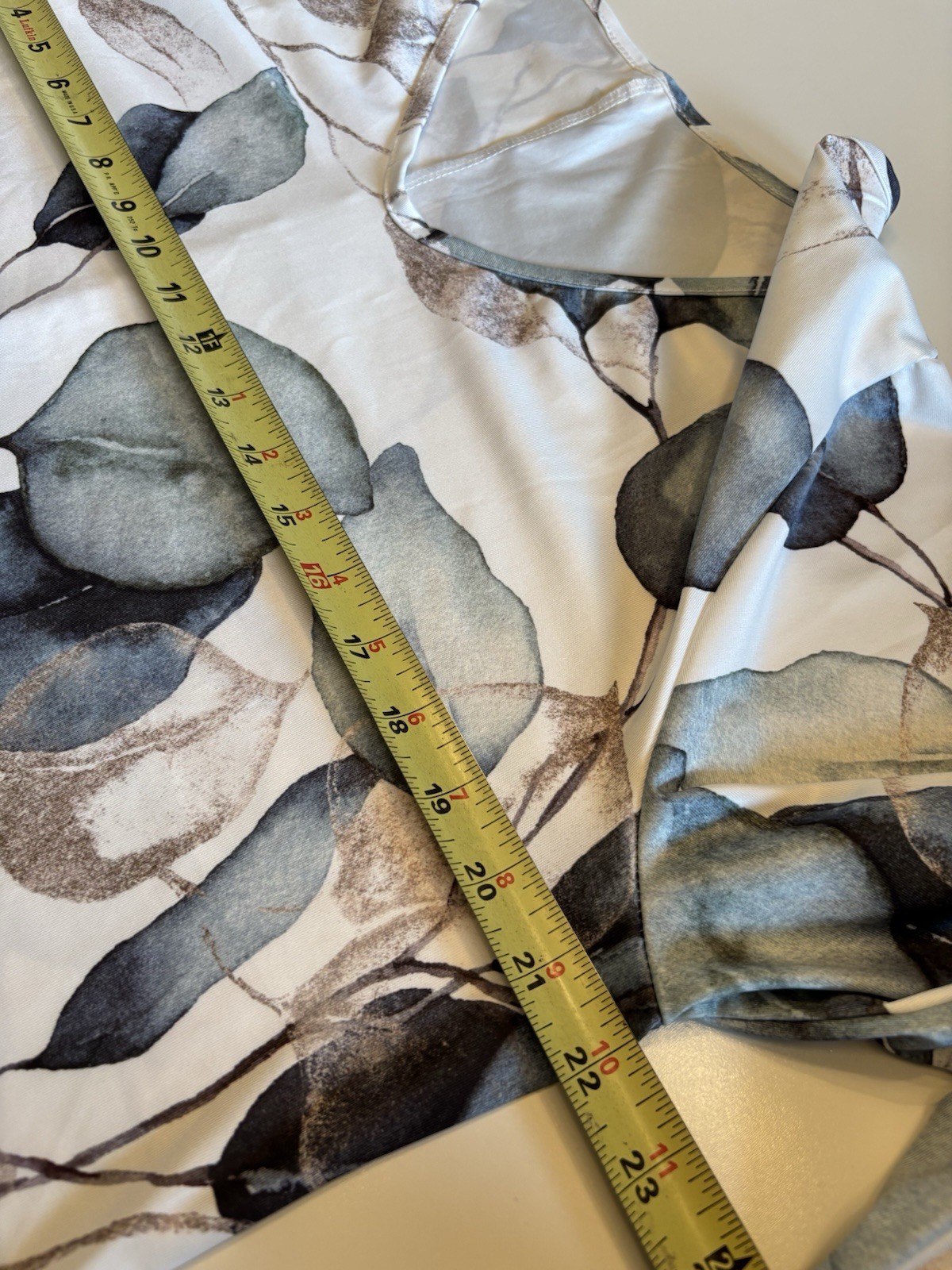 Leaf Print Dress SIZE XXL 95% Polyester Mini Knee Length 3/4 Bell Sleeves