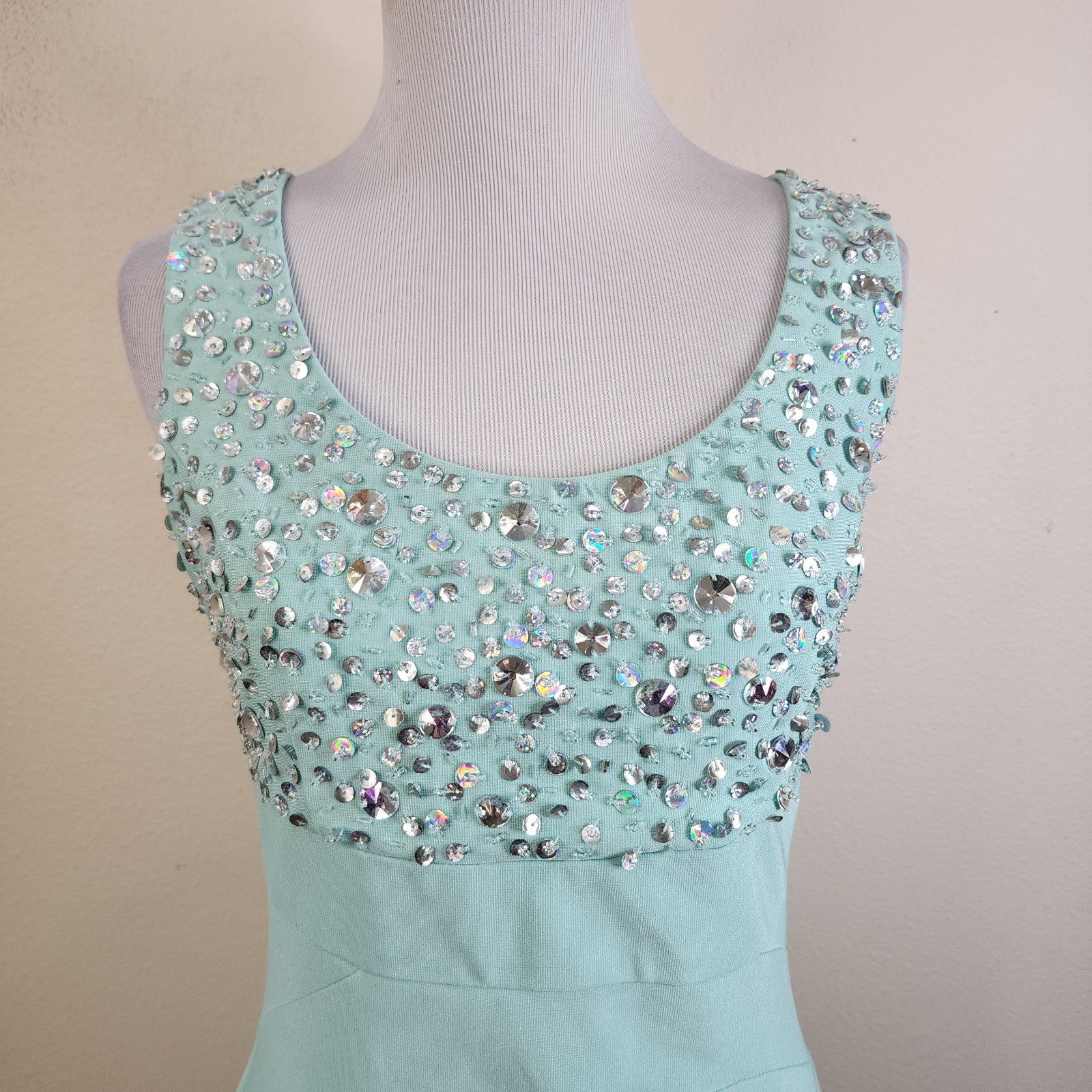 Crystal Doll Women’s Aqua Sleeveless Sequin Bandage Dress Size Large Cocktail