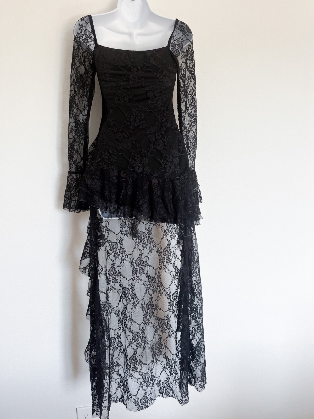 NWOT CHICHWISH Square Neck Floral Lace Tiered Hi-Lo Hem Dress Goth Garden Small